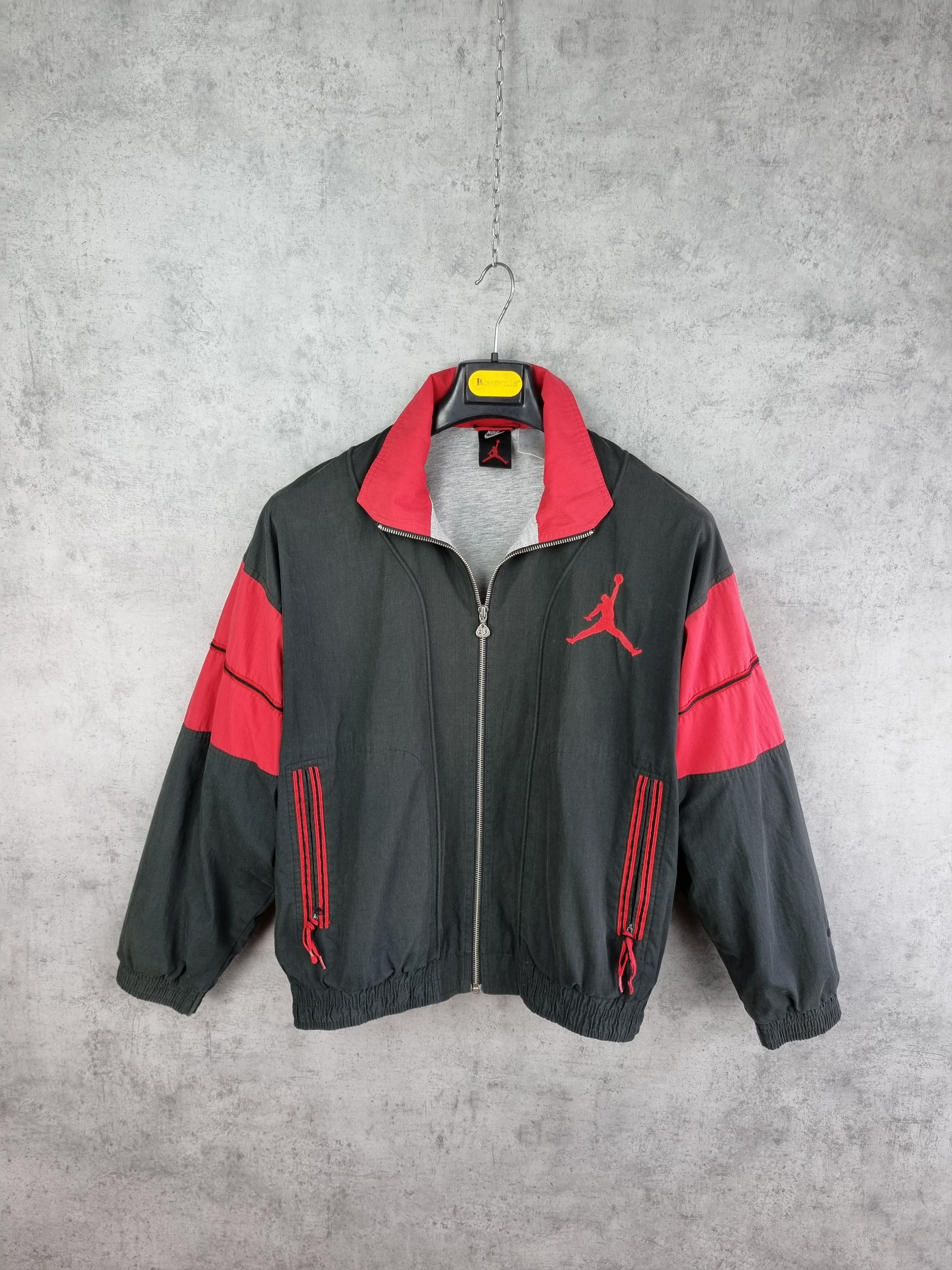 Jordan Brand × Nike × Vintage 90s Air Jordan Faded Jacket with Embroidered Logo Size US S / EU 44-46 / 1 - 1 Thumbnail