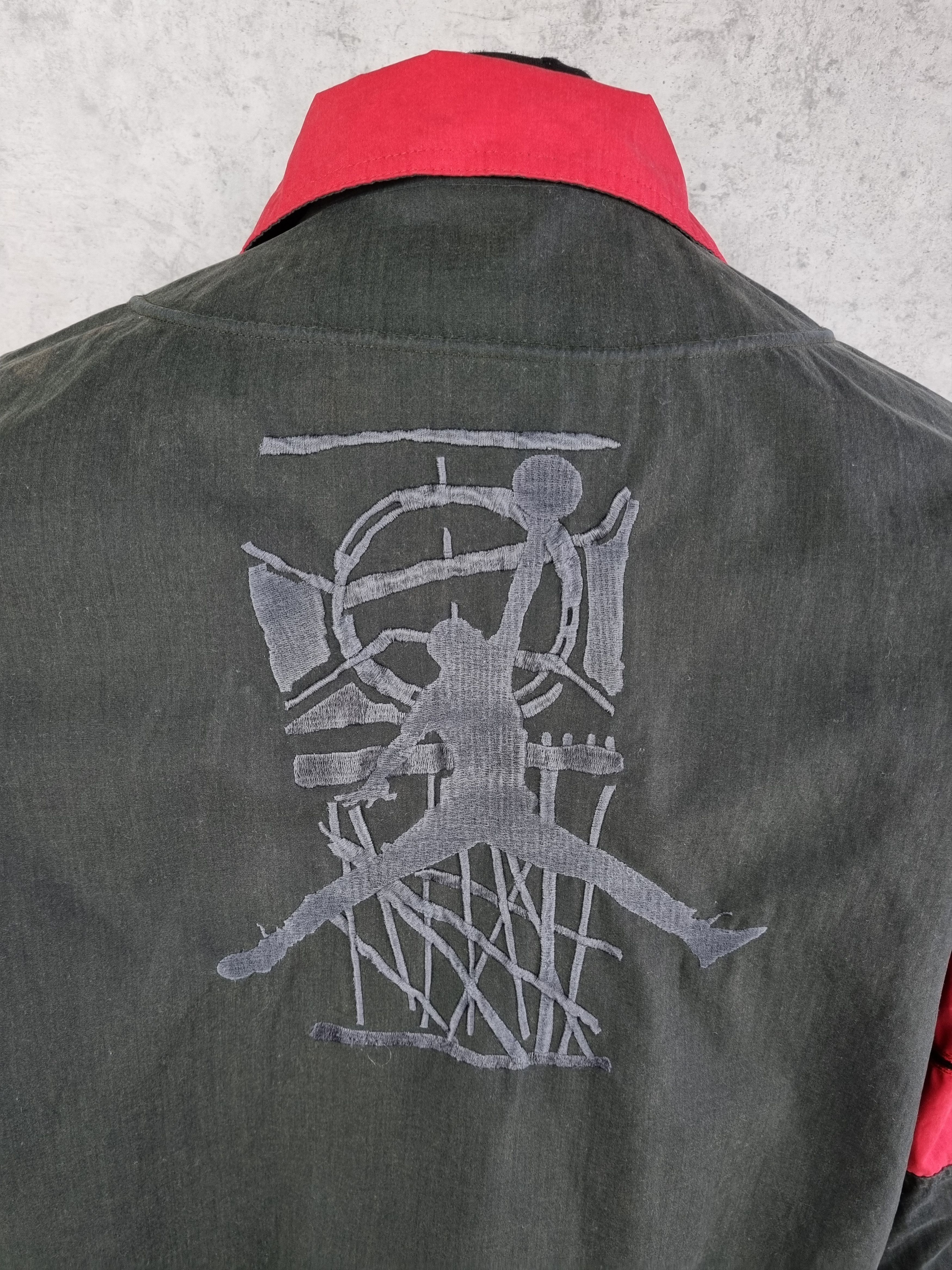 Jordan Brand × Nike × Vintage 90s Air Jordan Faded Jacket with Embroidered Logo Size US S / EU 44-46 / 1 - 6 Thumbnail