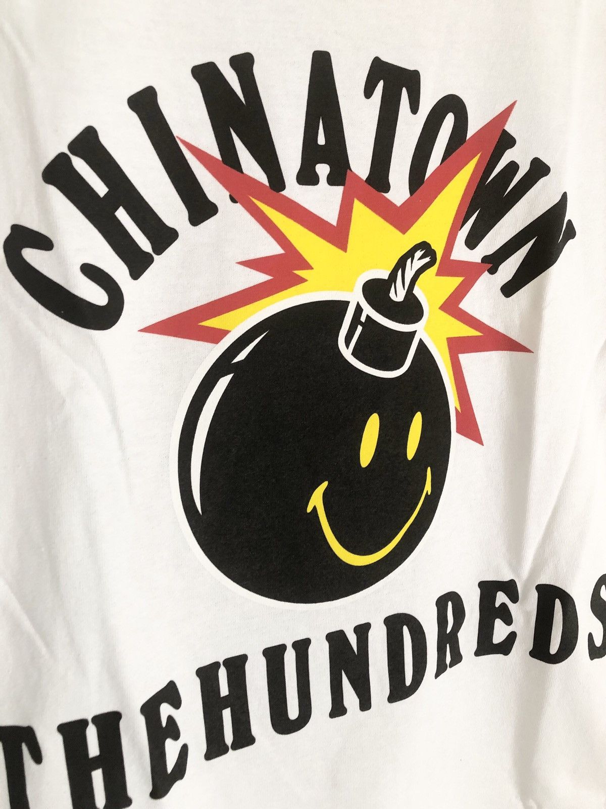 Market × The Hundreds Chinatown Market X The Hundreds Smiley Bomb Logo t-shirt Size US S / EU 44-46 / 1 - 2 Thumbnail