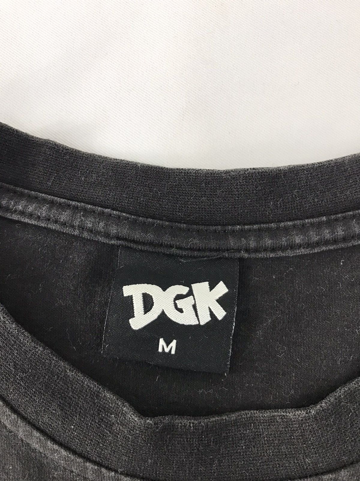 DGK Vtg Dgk Big Logo Play Cloths Design Tee Size US S / EU 44-46 / 1 - 5 Thumbnail