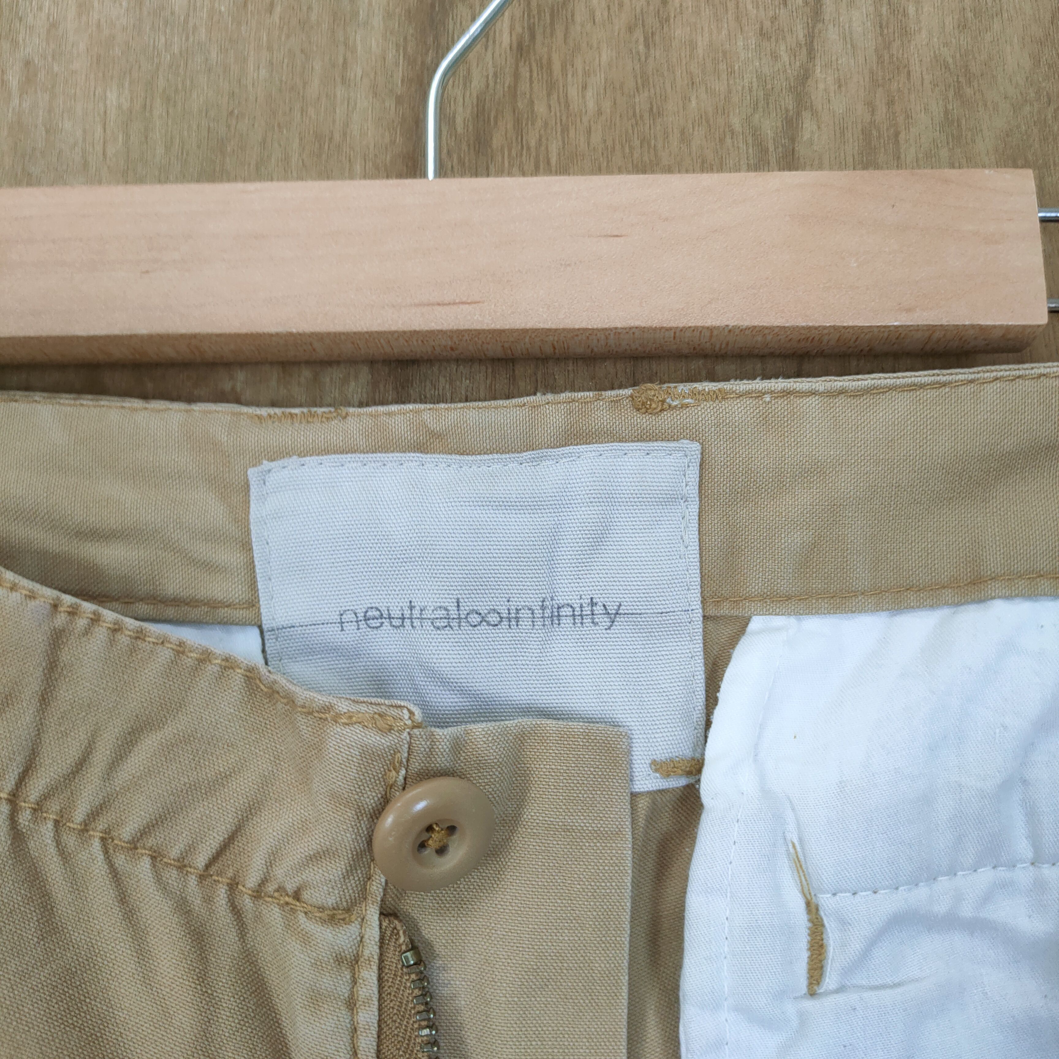 Japanese Brand NEUTRAL INFINITY FLARE CARGO PANTS Size US 30 / EU 46 - 11 Thumbnail