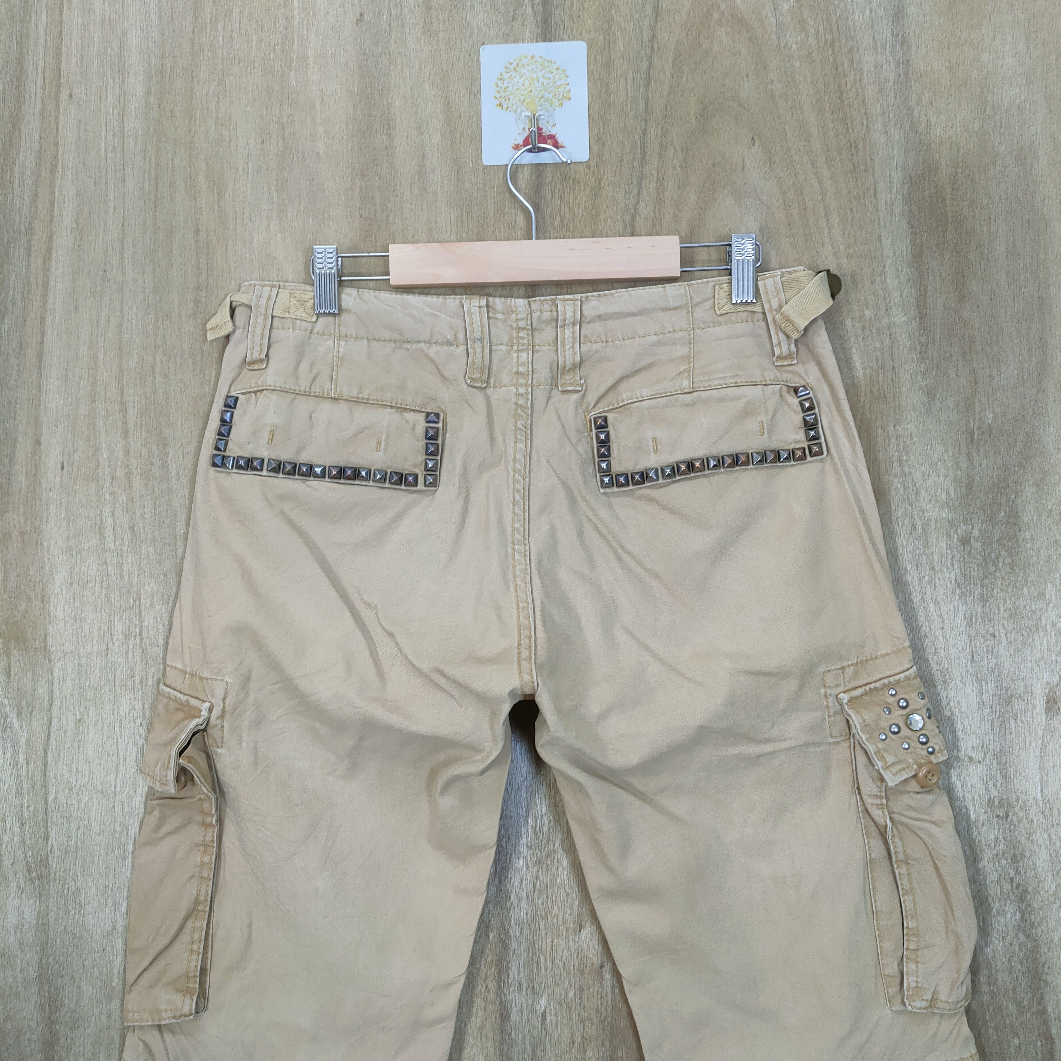 Japanese Brand NEUTRAL INFINITY FLARE CARGO PANTS Size US 30 / EU 46 - 7 Thumbnail