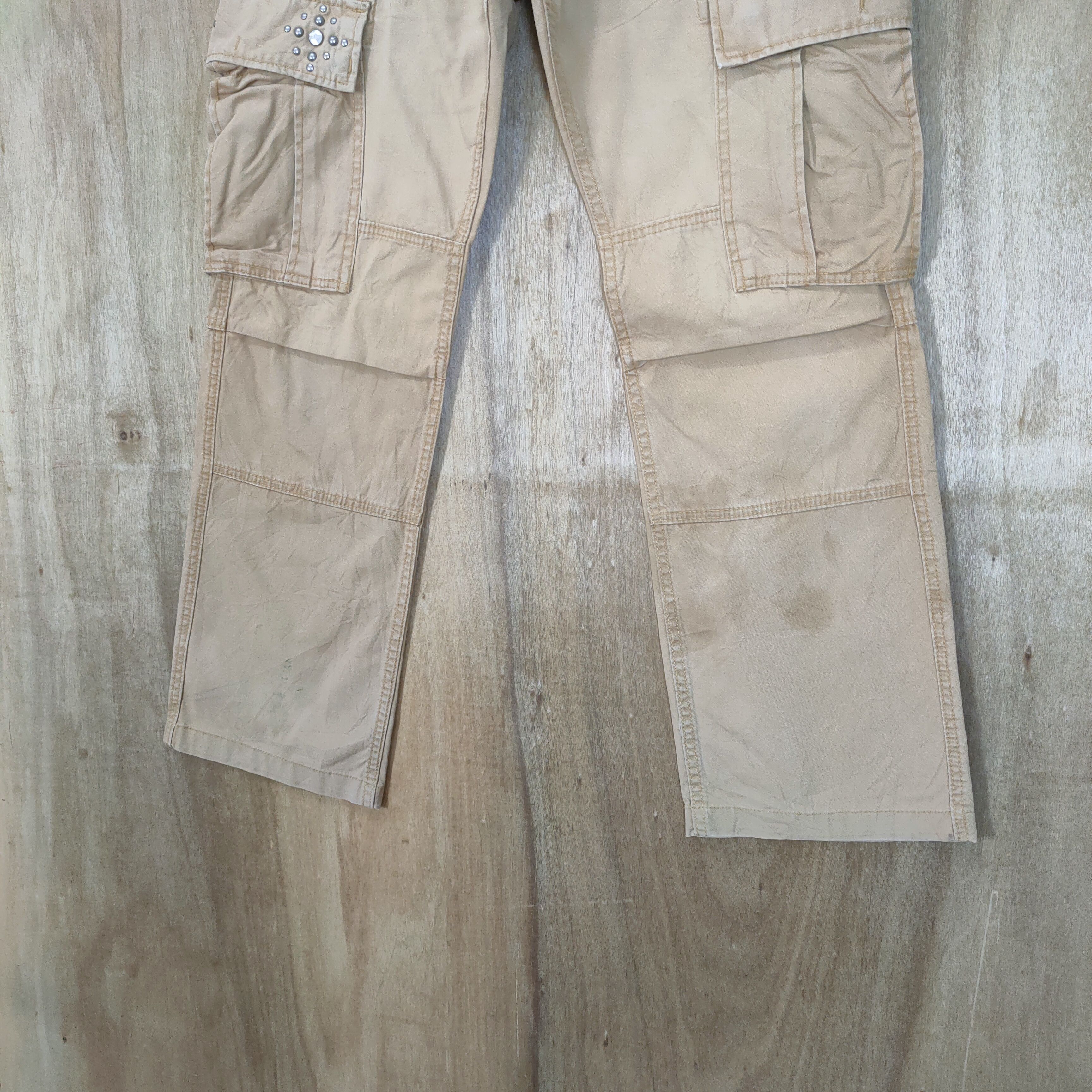 Japanese Brand NEUTRAL INFINITY FLARE CARGO PANTS Size US 30 / EU 46 - 3 Thumbnail
