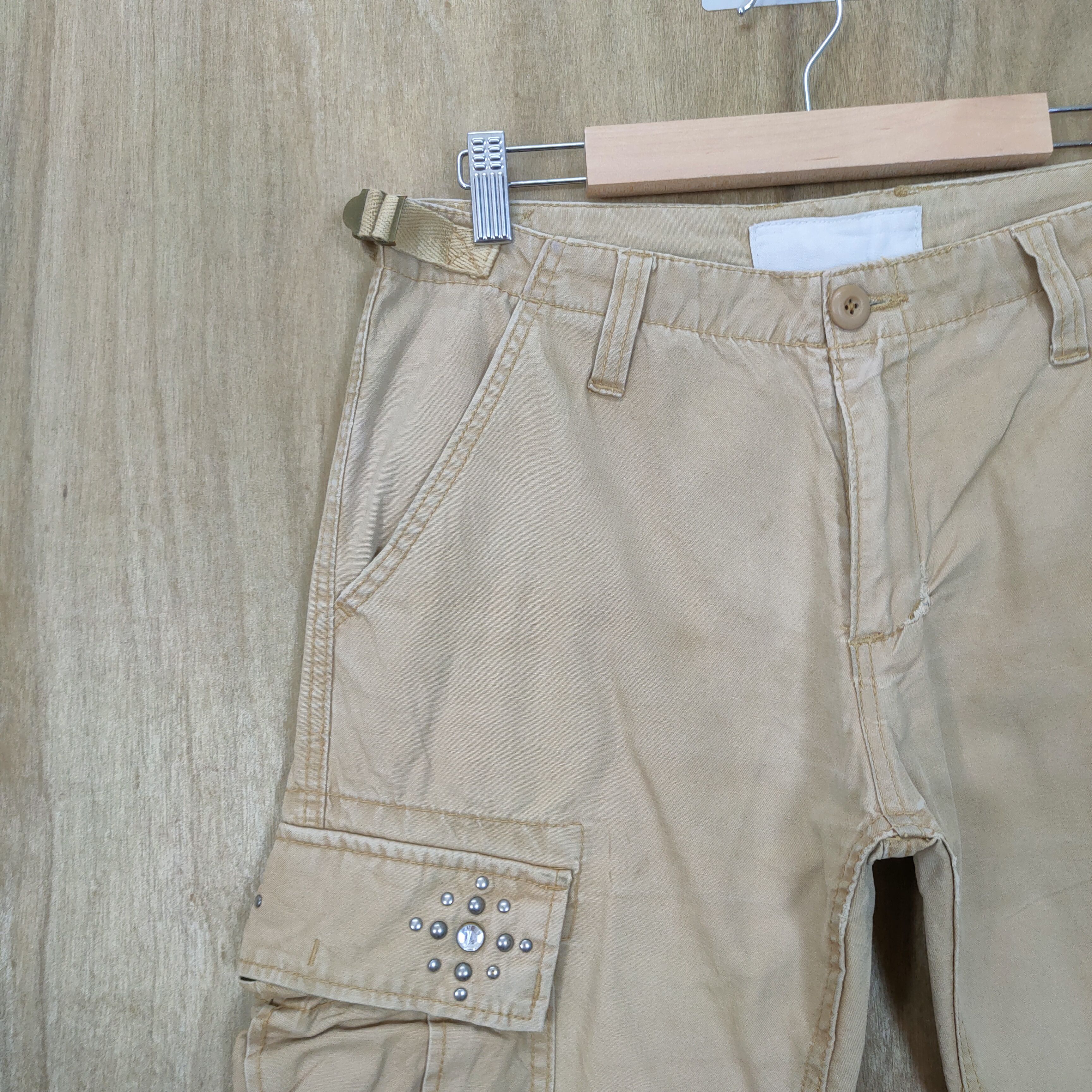 Japanese Brand NEUTRAL INFINITY FLARE CARGO PANTS Size US 30 / EU 46 - 6 Thumbnail