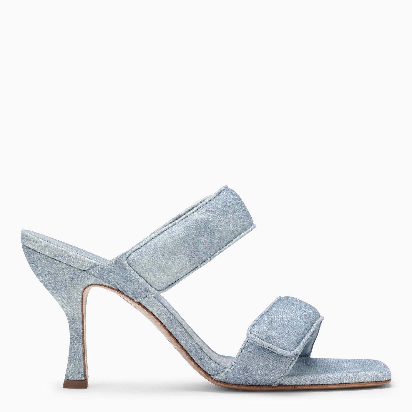o1d2blof0623 Sandals in Light Blue
