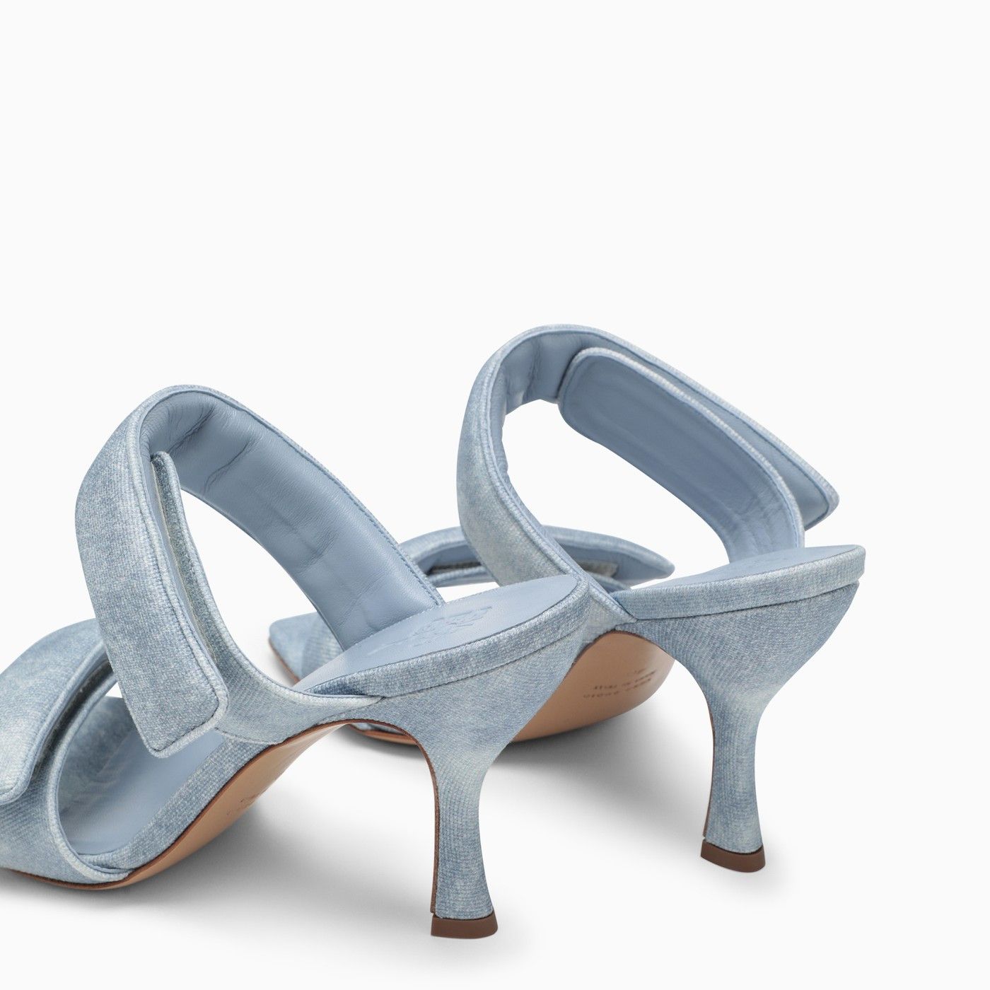 o1d2blof0623 Sandals in Light Blue