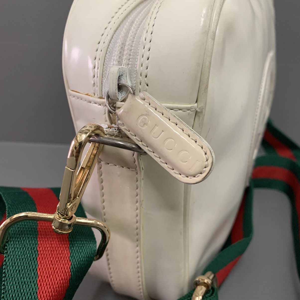 Gucci Authentic Gucci Vintage Sling White Bag Size ONE SIZE - 7 Thumbnail