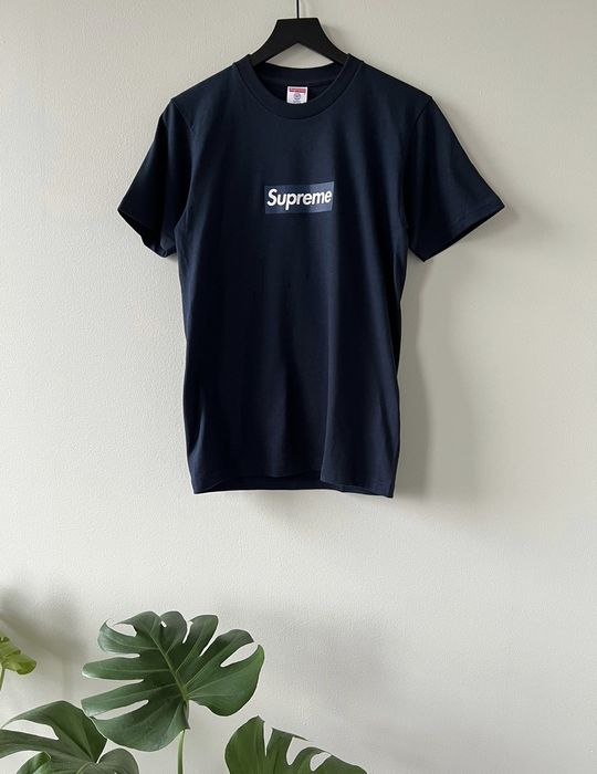 Supreme yankees best sale box logo