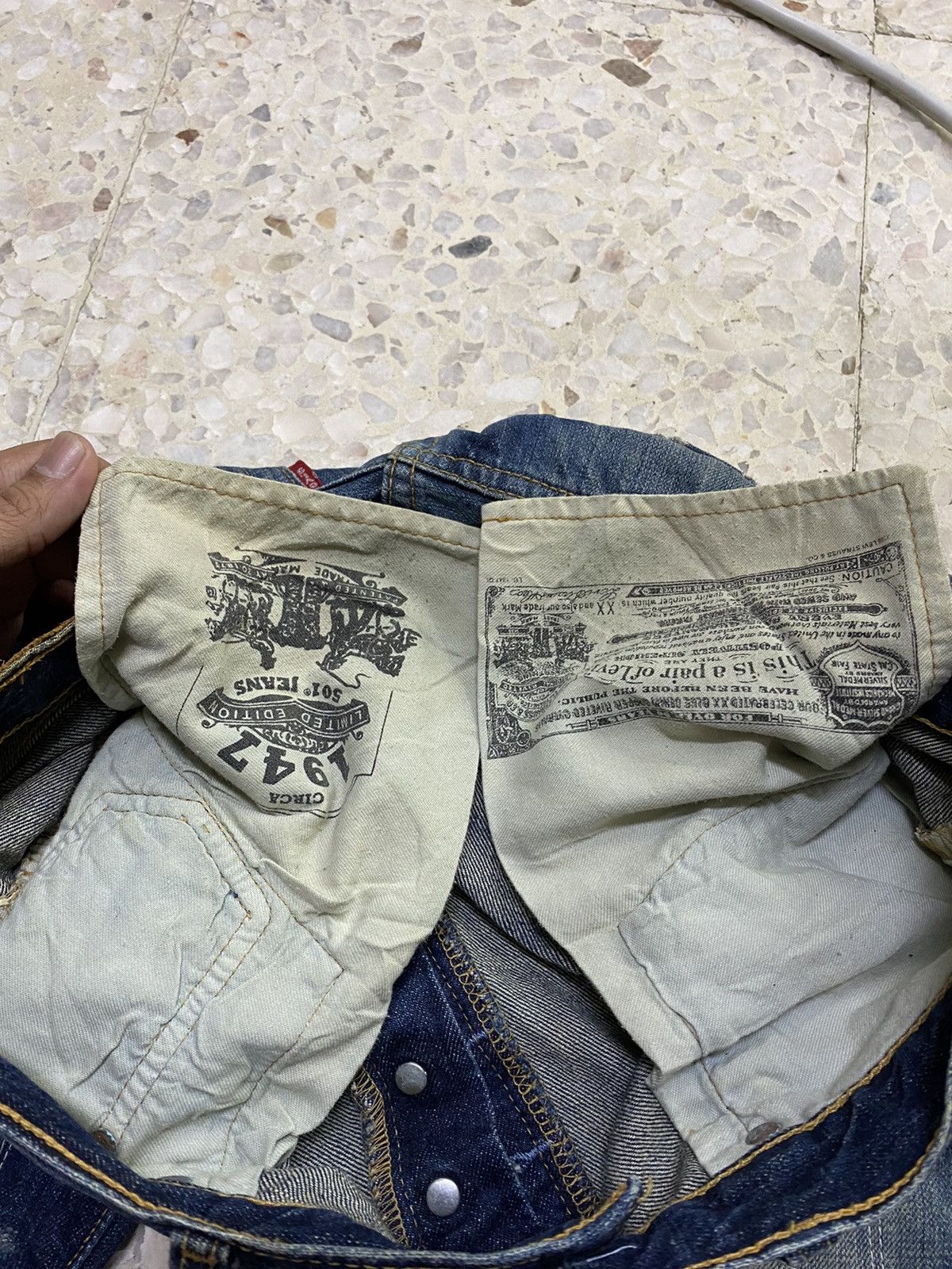 Levi's × Levi's Vintage Clothing Vintage Levi’s 501 Jeans Distressted Design Rare Size US 30 / EU 46 - 9 Thumbnail