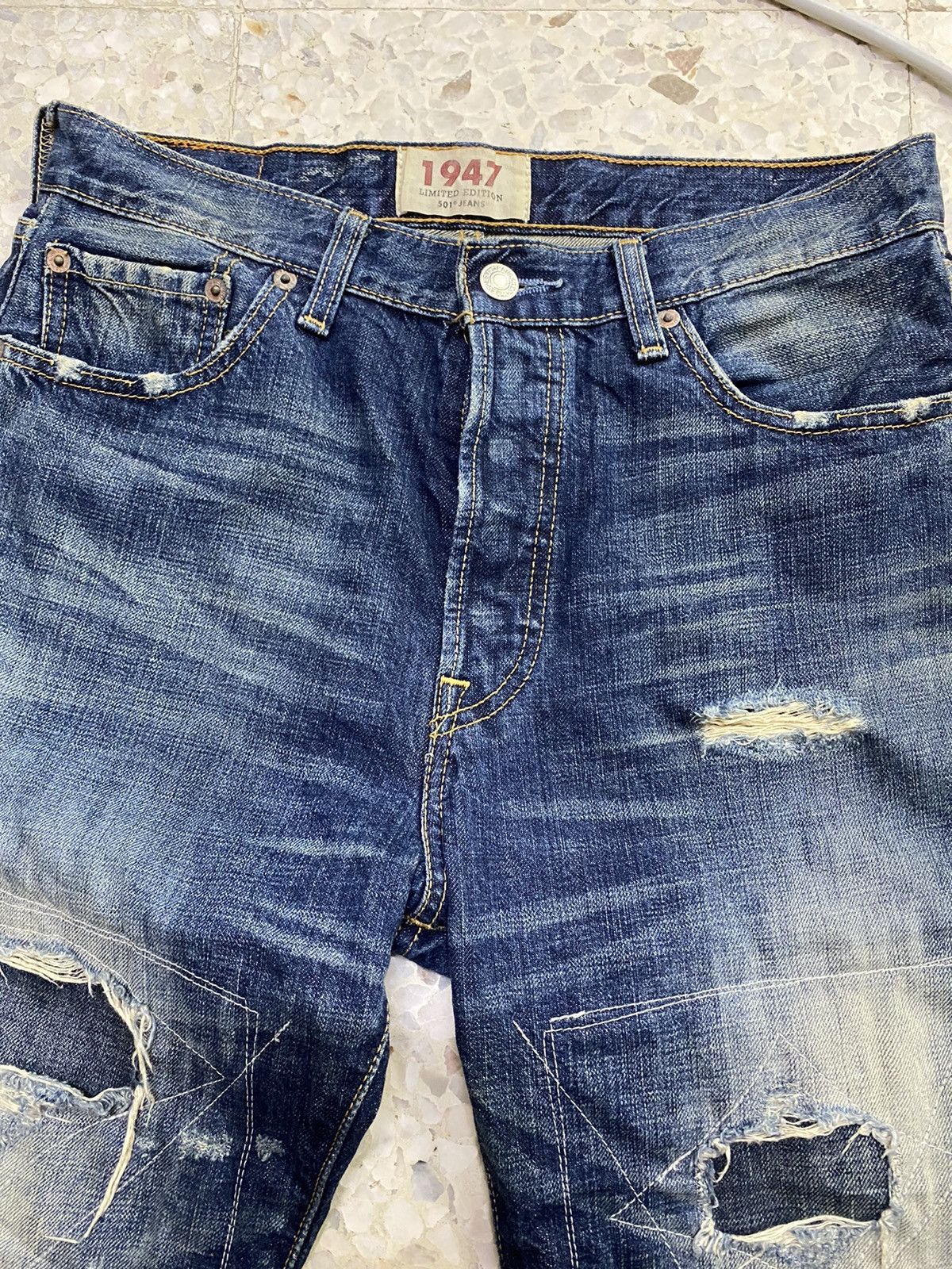 Levi's × Levi's Vintage Clothing Vintage Levi’s 501 Jeans Distressted Design Rare Size US 30 / EU 46 - 5 Thumbnail