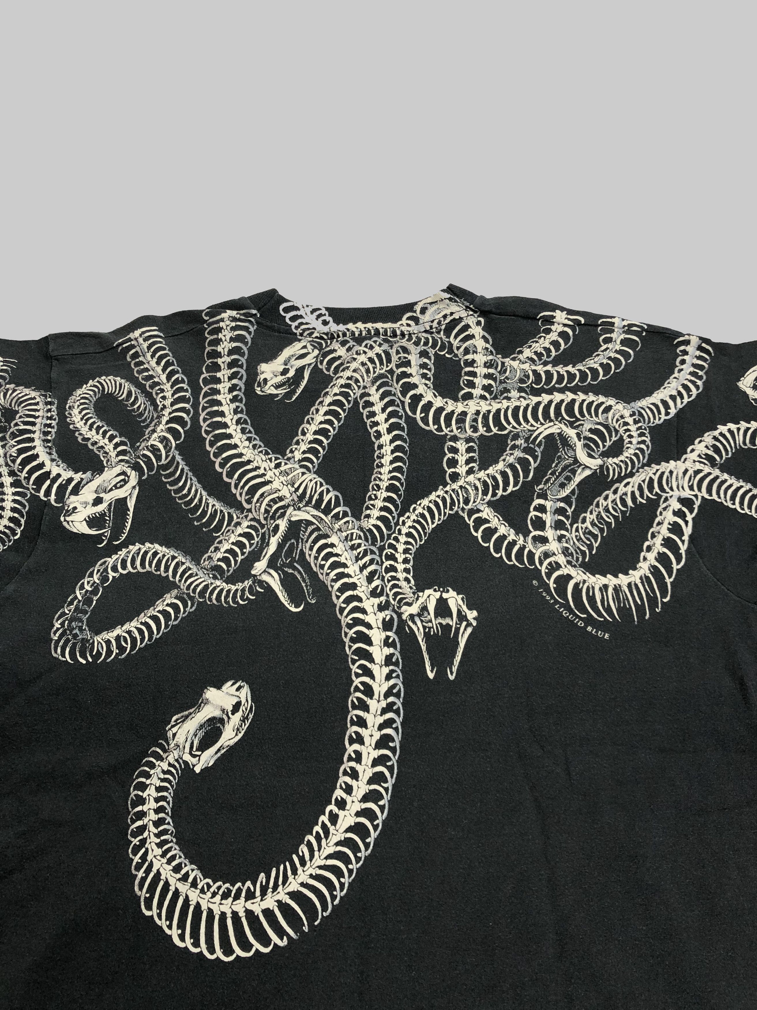 Liquid Blue Vintage 1993 Liquid Blue Medusa Skulls Travis Scott Size US L / EU 52-54 / 3 - 7 Thumbnail