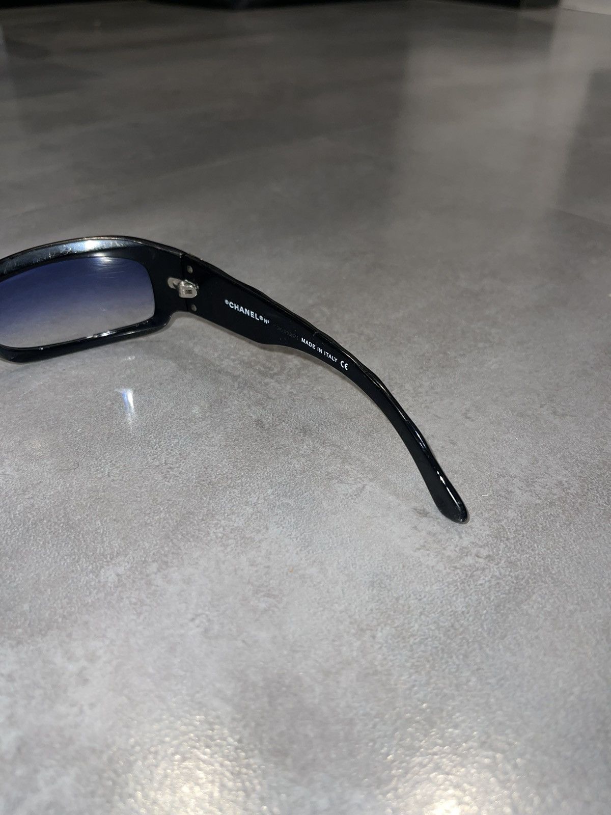 Chanel Chanel 5052 Big Chanel Logo Sunglasses Size ONE SIZE - 10 Thumbnail