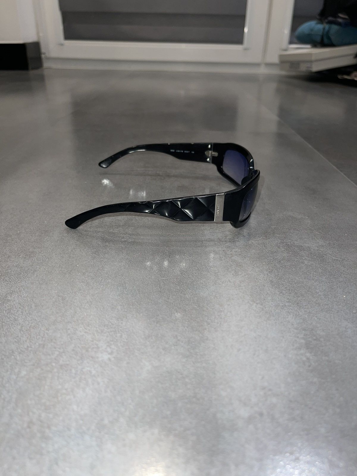 Chanel Chanel 5052 Big Chanel Logo Sunglasses Size ONE SIZE - 6 Thumbnail
