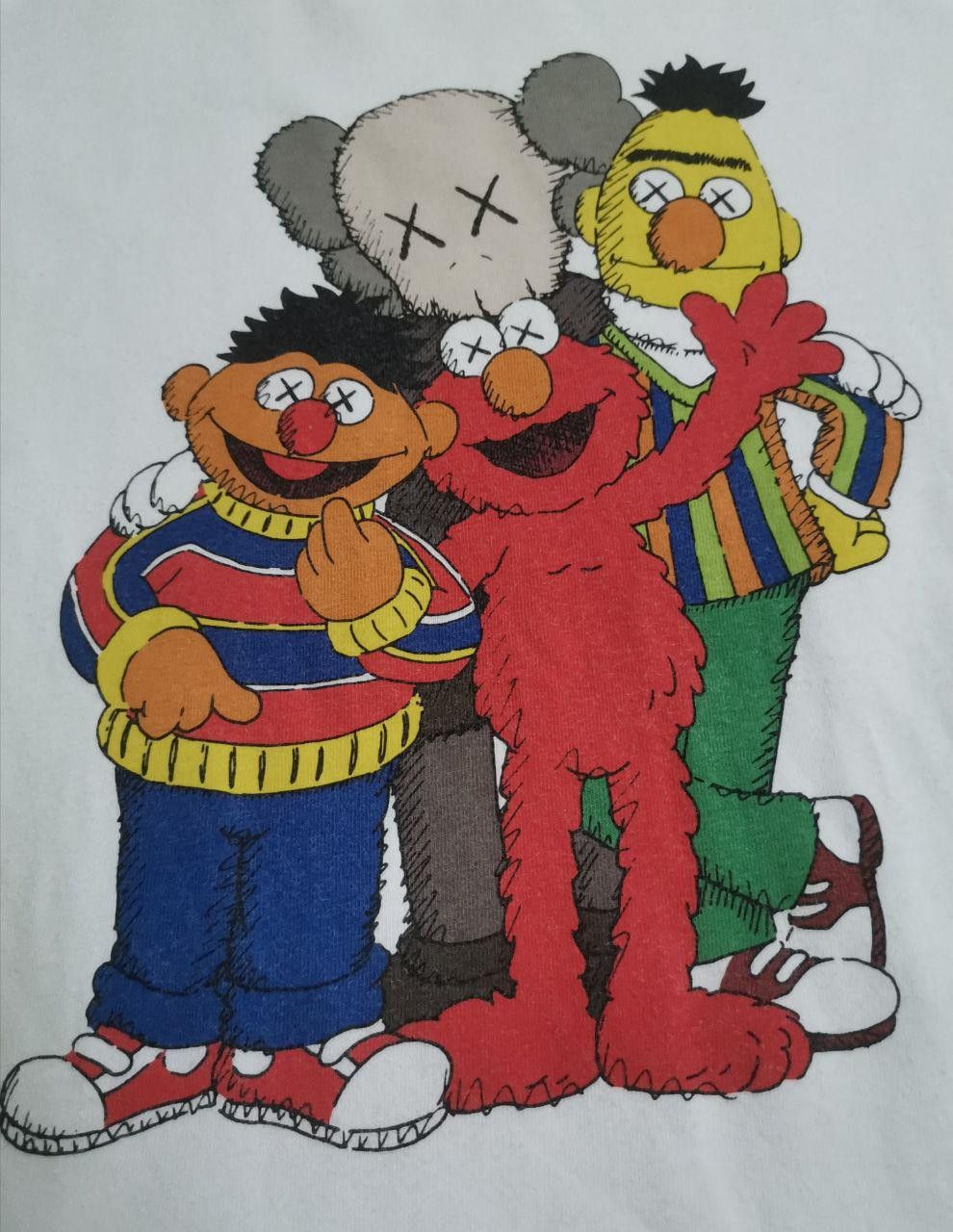 Kaws X Sesame Street Size 150 Tee