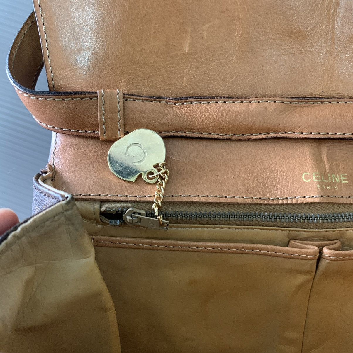 Celine Celine Paris Slingbag Size ONE SIZE - 15 Thumbnail