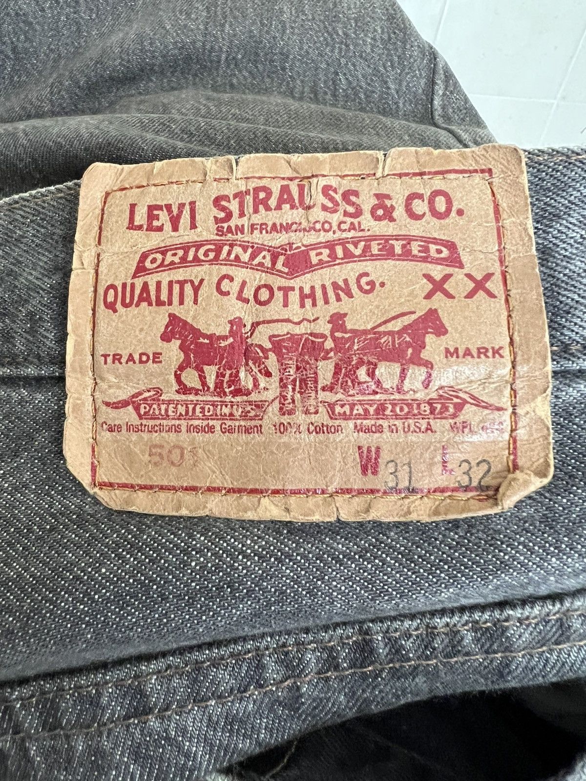 Levi's Vintage 80s Levi’s 501 Usa 🇺🇸 Faded Black Denim Jeans Size US 31 - 22 Thumbnail