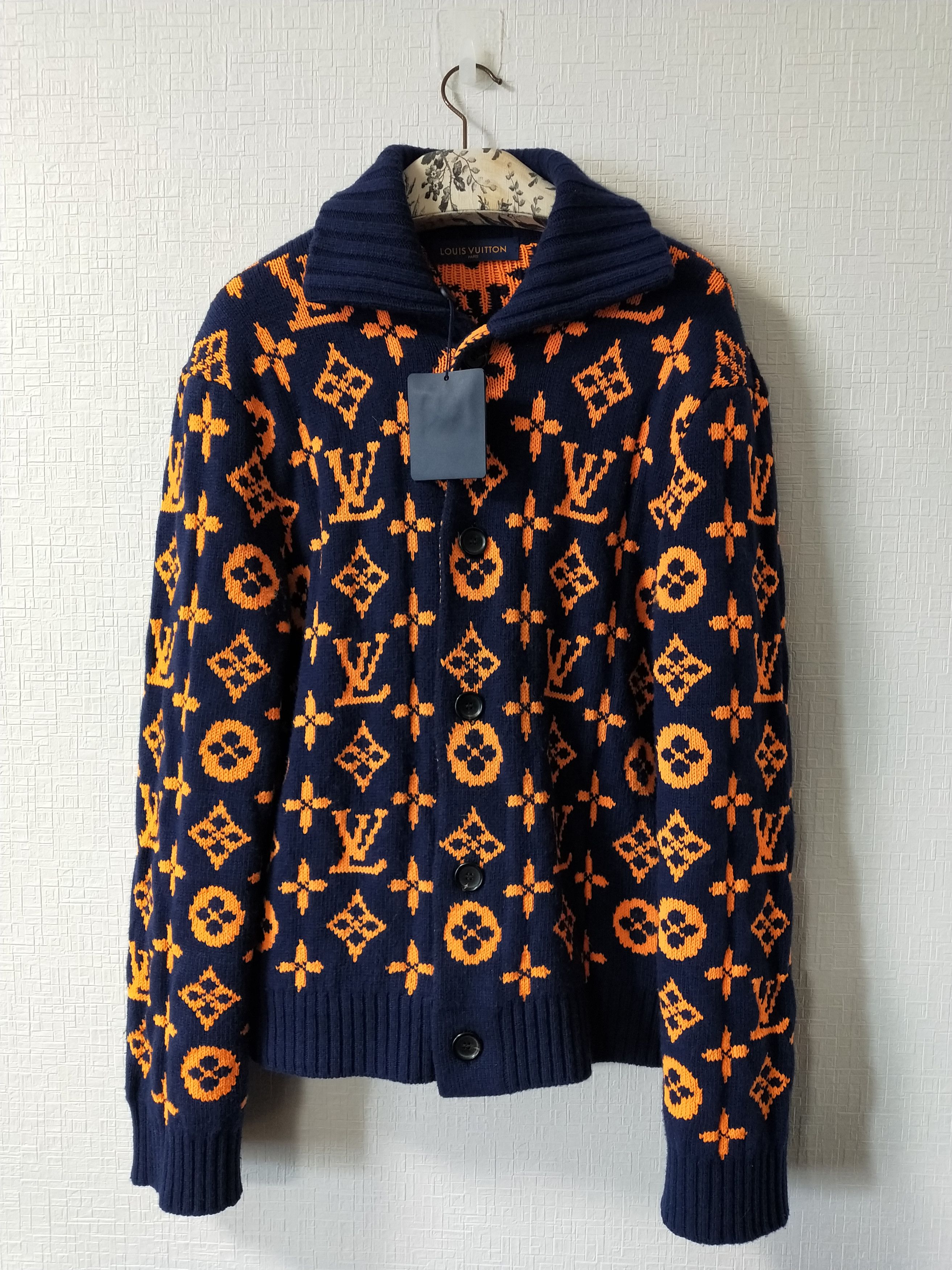 Louis Vuitton Signature Cardigan Size US XL / EU 56 / 4 - 1 Thumbnail