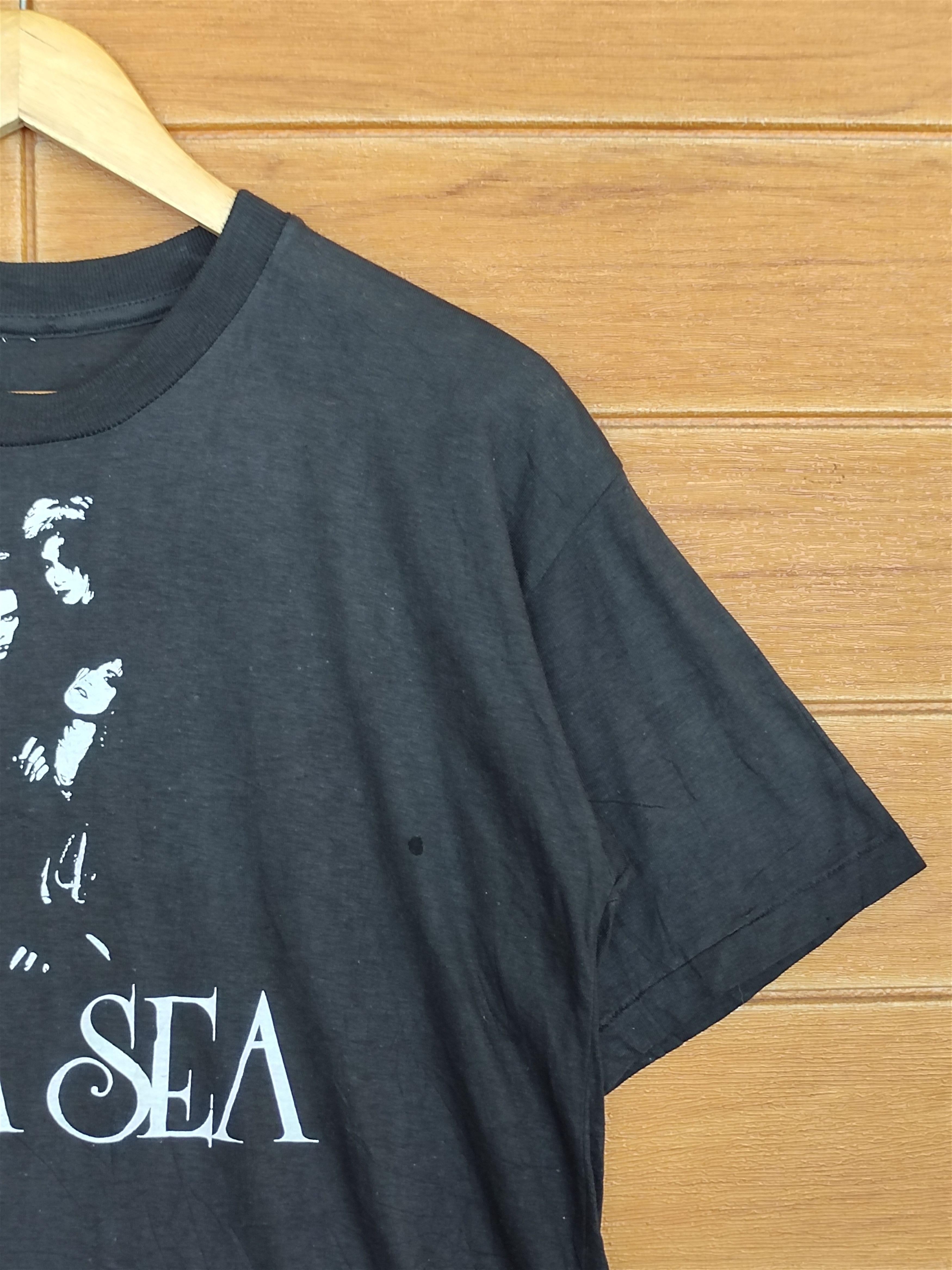 Band Tees Vintage 80s Luna Sea Japanese Rock Band T Shirt Size US M / EU 48-50 / 2 - 6 Thumbnail