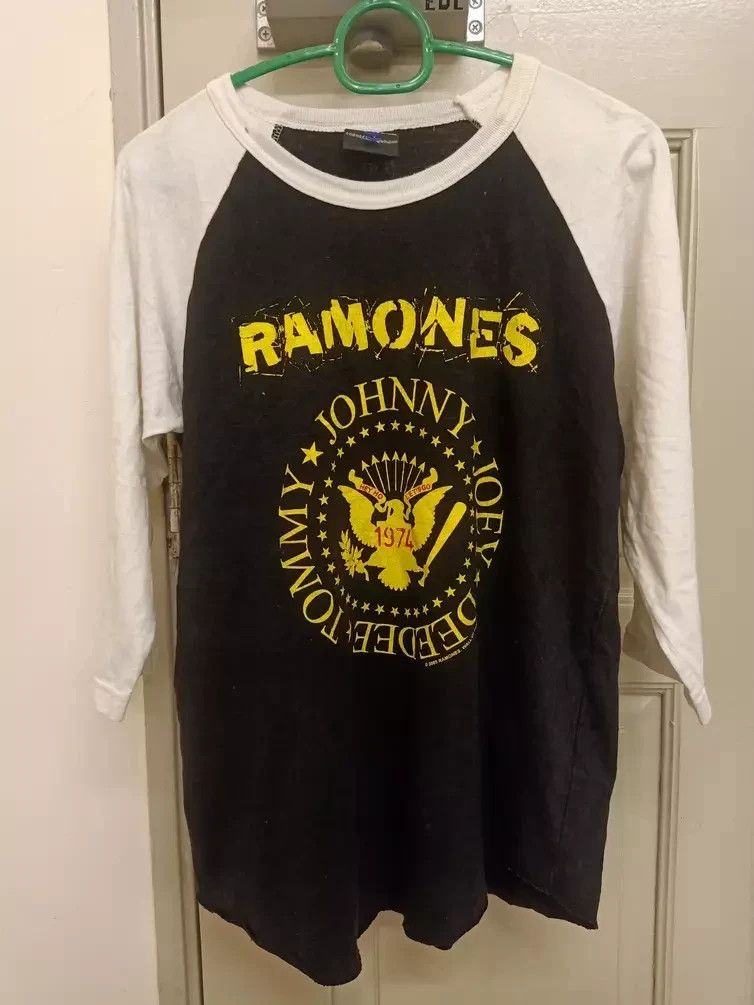 Vintage 1980s Ramones L shirt raglan outlet 100