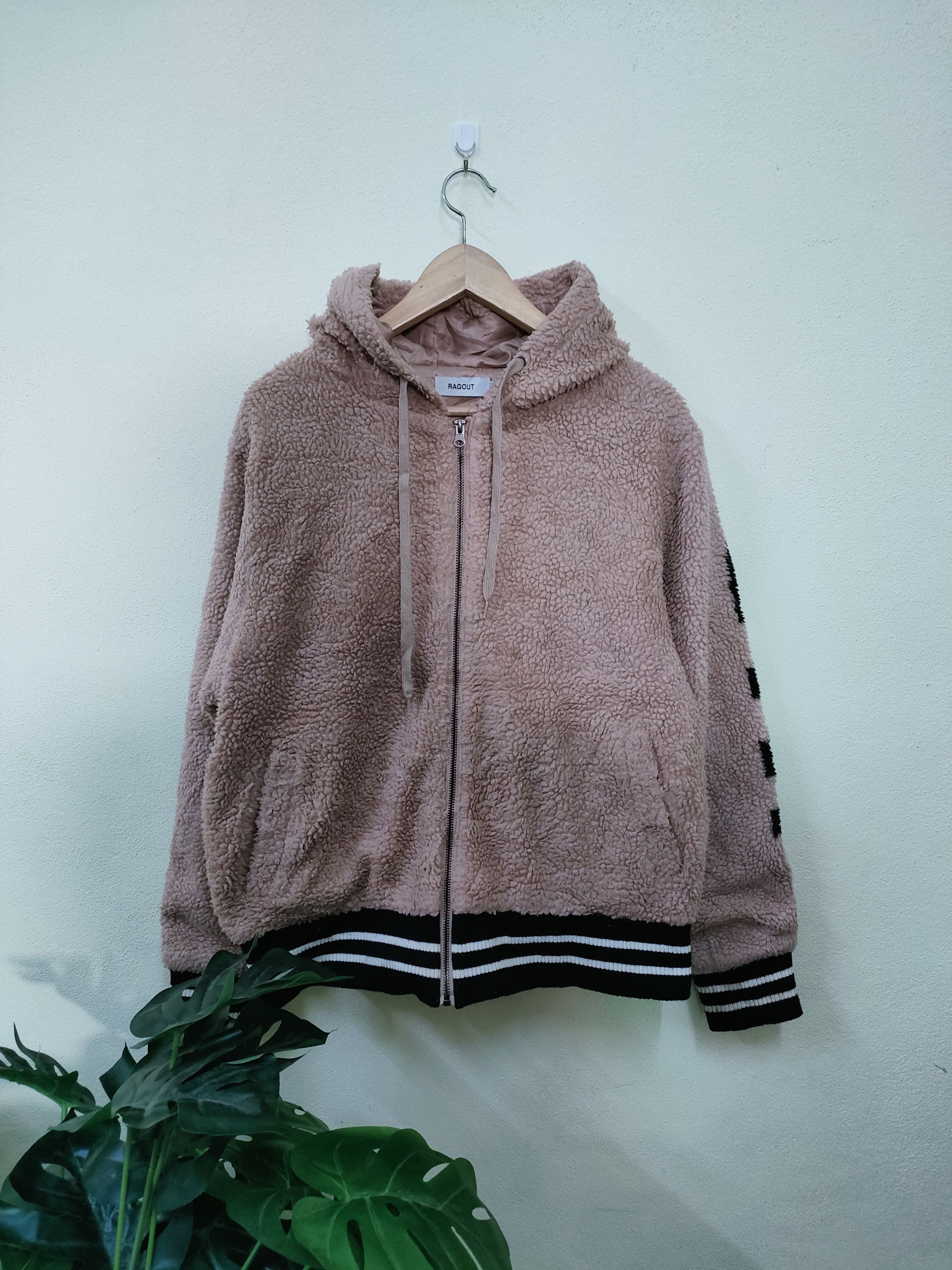 American Apparel Ragout Sherpa Spell Out 'HARMONIZES' Zipper Hoodie Size US M / EU 48-50 / 2 - 6 Thumbnail