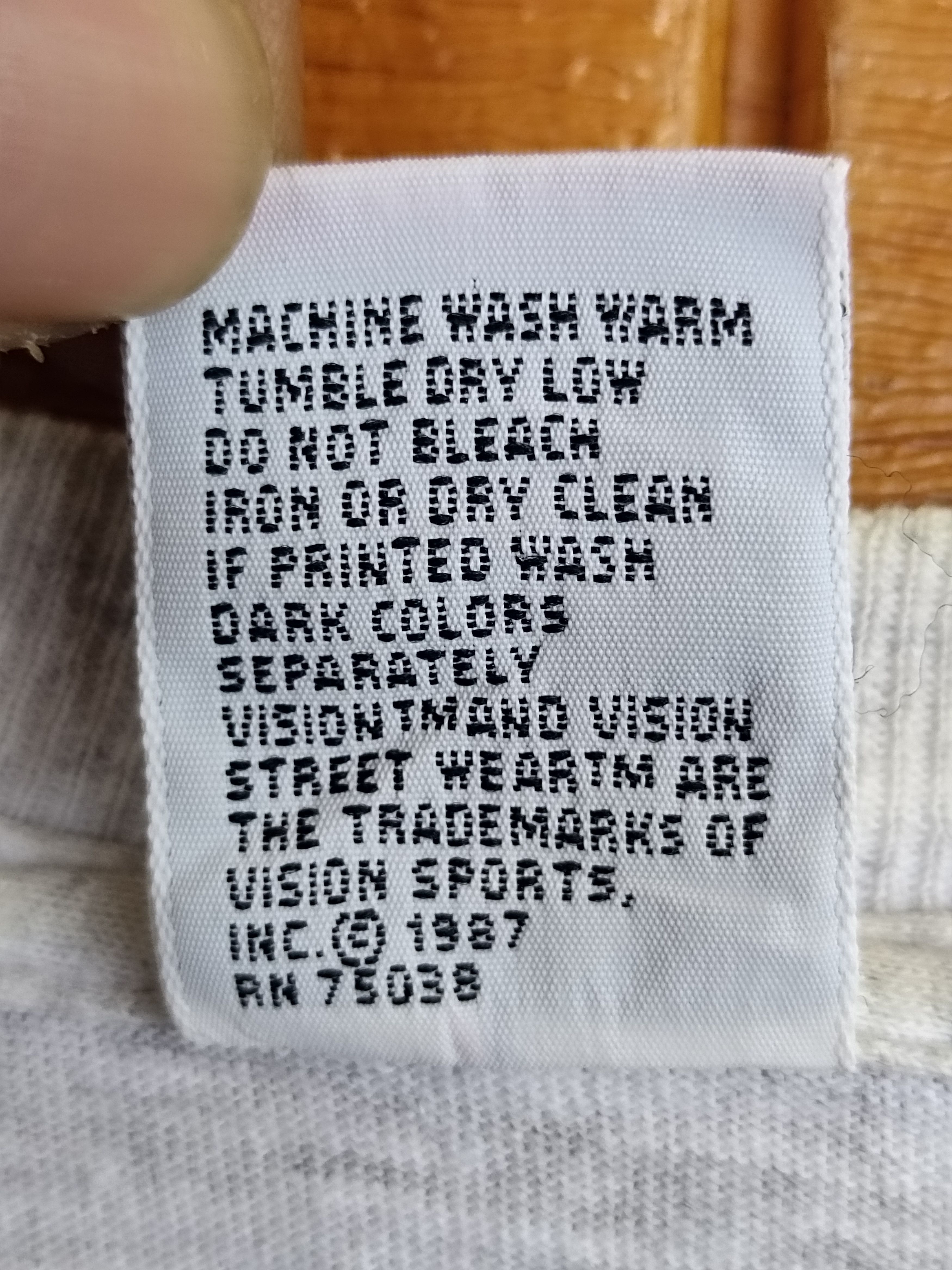 Vision Streetwear Vintage 90s Vision Streetwear Mirror Print T Shirt Size US M / EU 48-50 / 2 - 13 Thumbnail