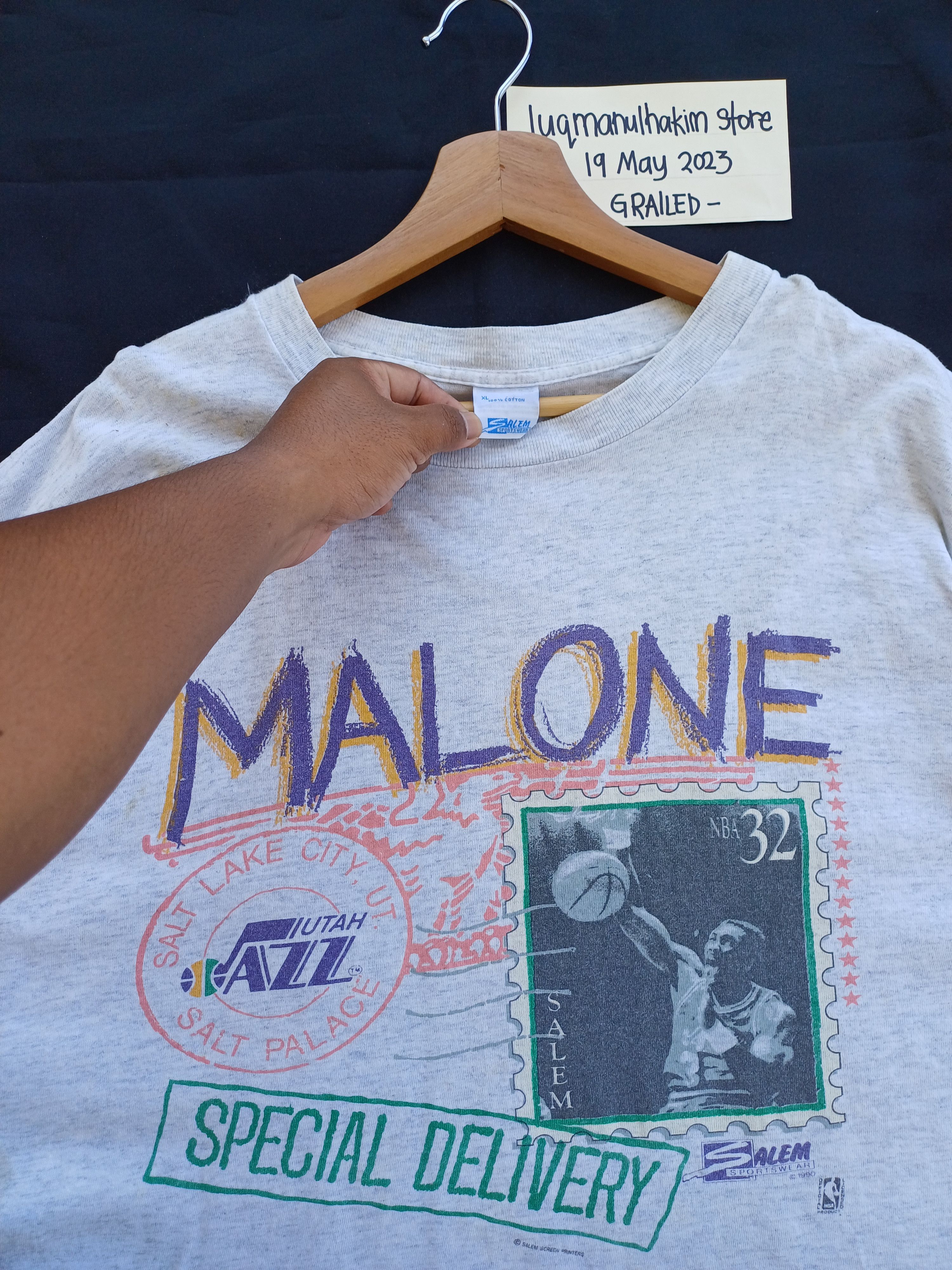 NBA Rare Vintage MALONE NBA Player Salem Tshirt Size US XL / EU 56 / 4 - 6 Thumbnail