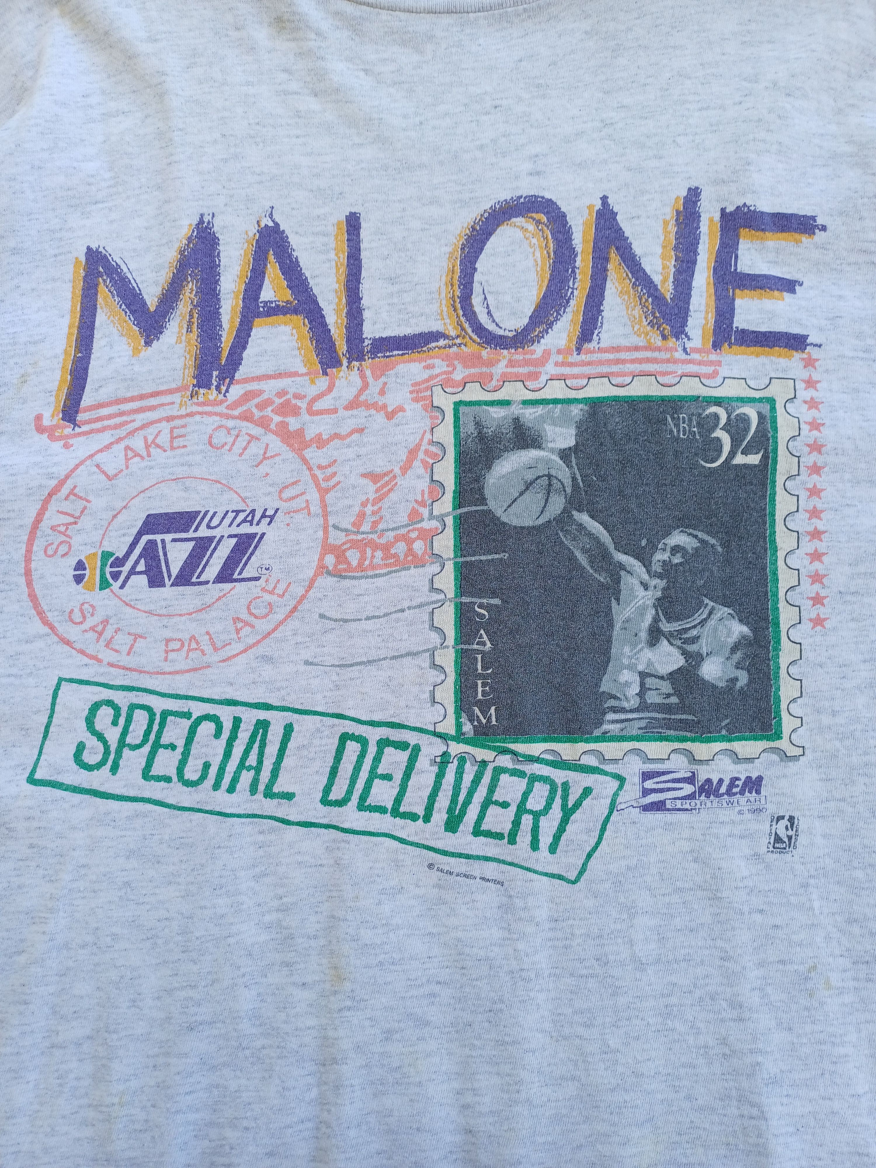 NBA Rare Vintage MALONE NBA Player Salem Tshirt Size US XL / EU 56 / 4 - 9 Thumbnail