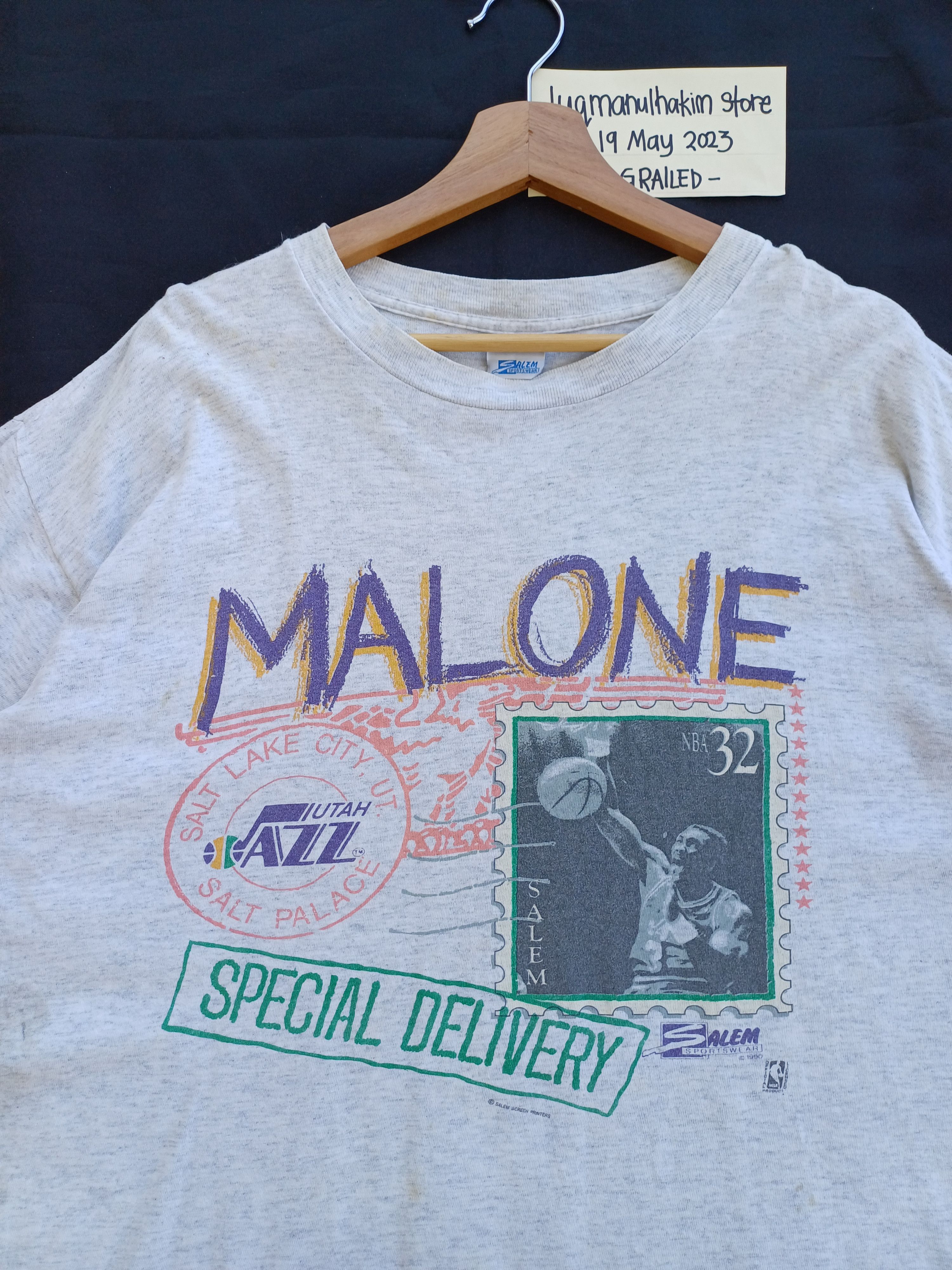 NBA Rare Vintage MALONE NBA Player Salem Tshirt Size US XL / EU 56 / 4 - 5 Thumbnail