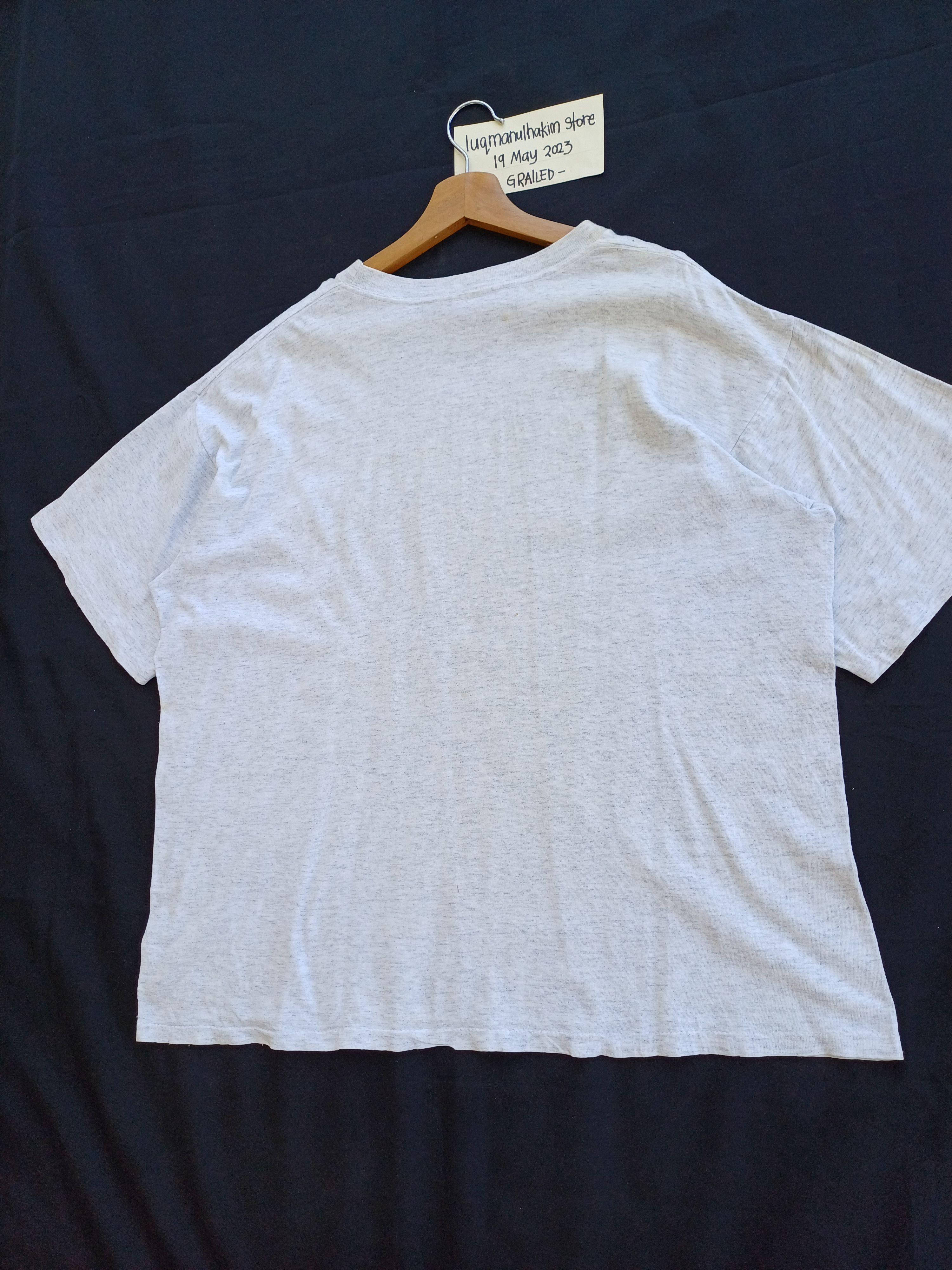 NBA Rare Vintage MALONE NBA Player Salem Tshirt Size US XL / EU 56 / 4 - 16 Thumbnail