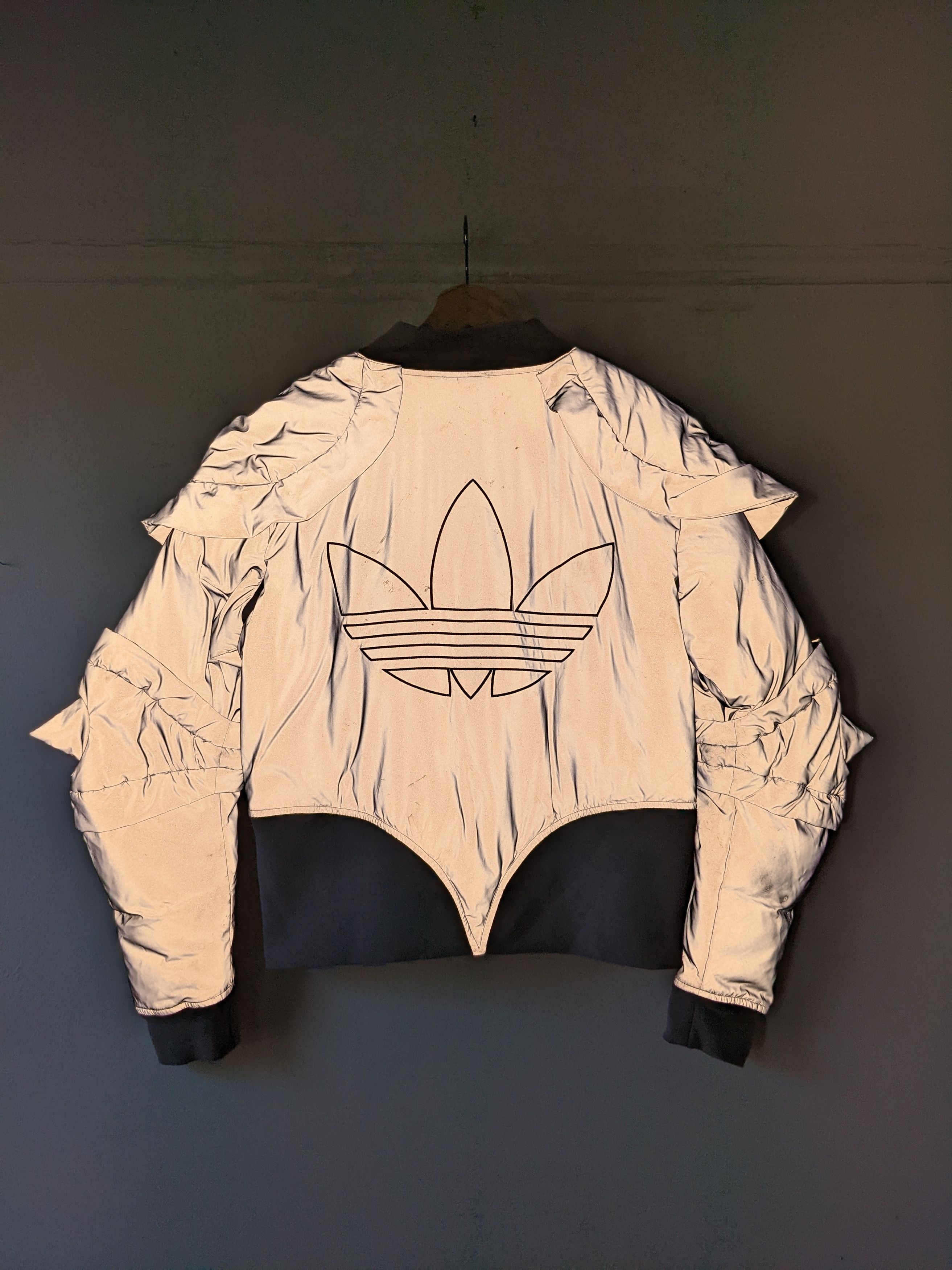 Adidas × Jeremy Scott 2010 3M Knight Armor Puffer Size US L / EU 52-54 / 3 - 6 Thumbnail