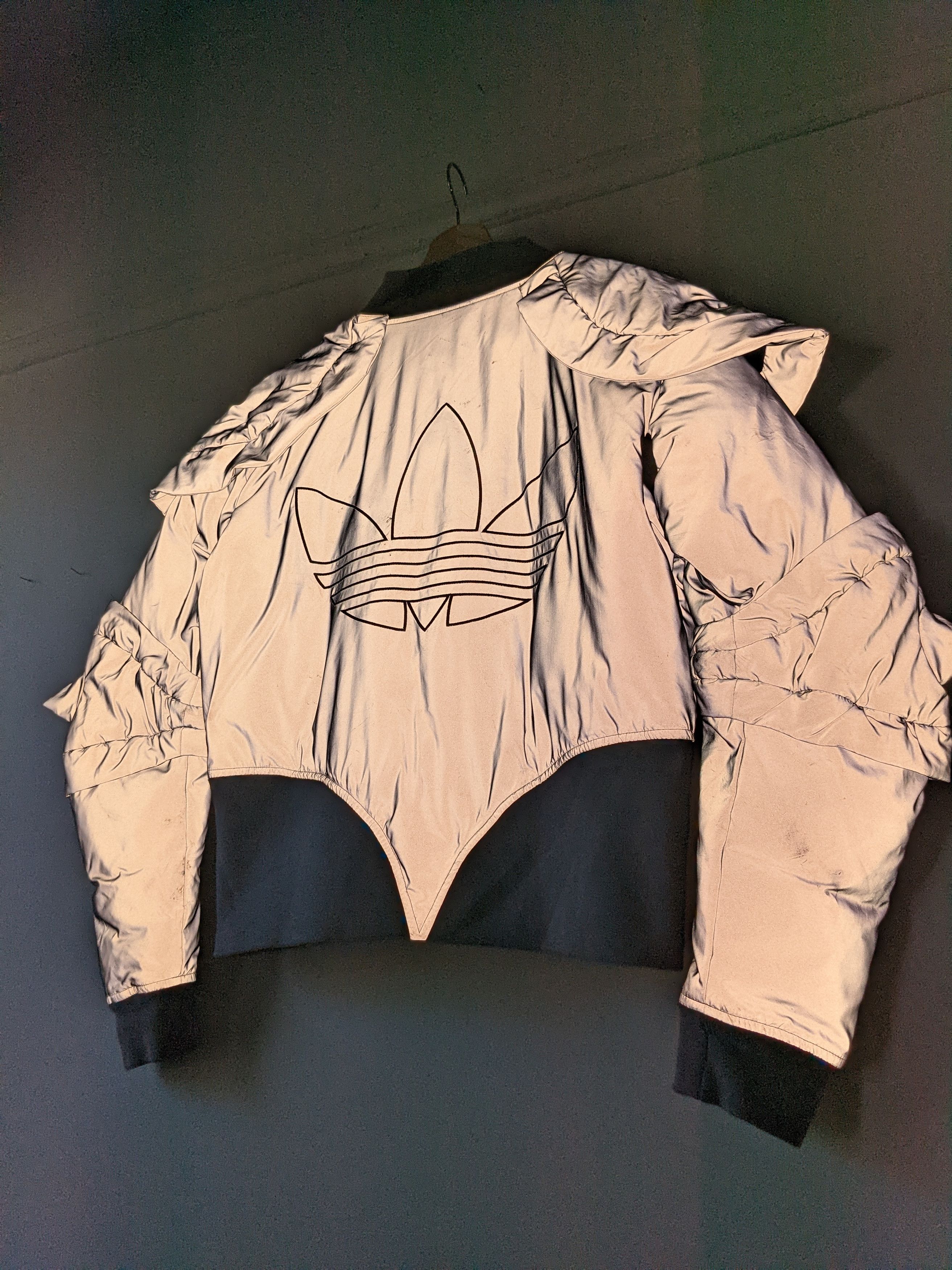 Adidas × Jeremy Scott 2010 3M Knight Armor Puffer Size US L / EU 52-54 / 3 - 8 Thumbnail