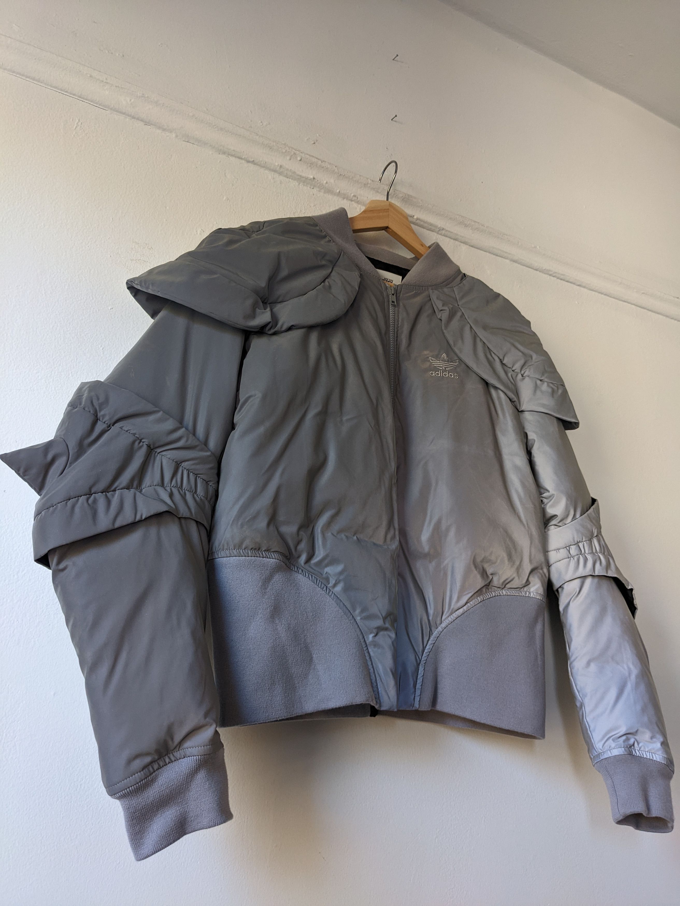 Adidas × Jeremy Scott 2010 3M Knight Armor Puffer Size US L / EU 52-54 / 3 - 3 Thumbnail
