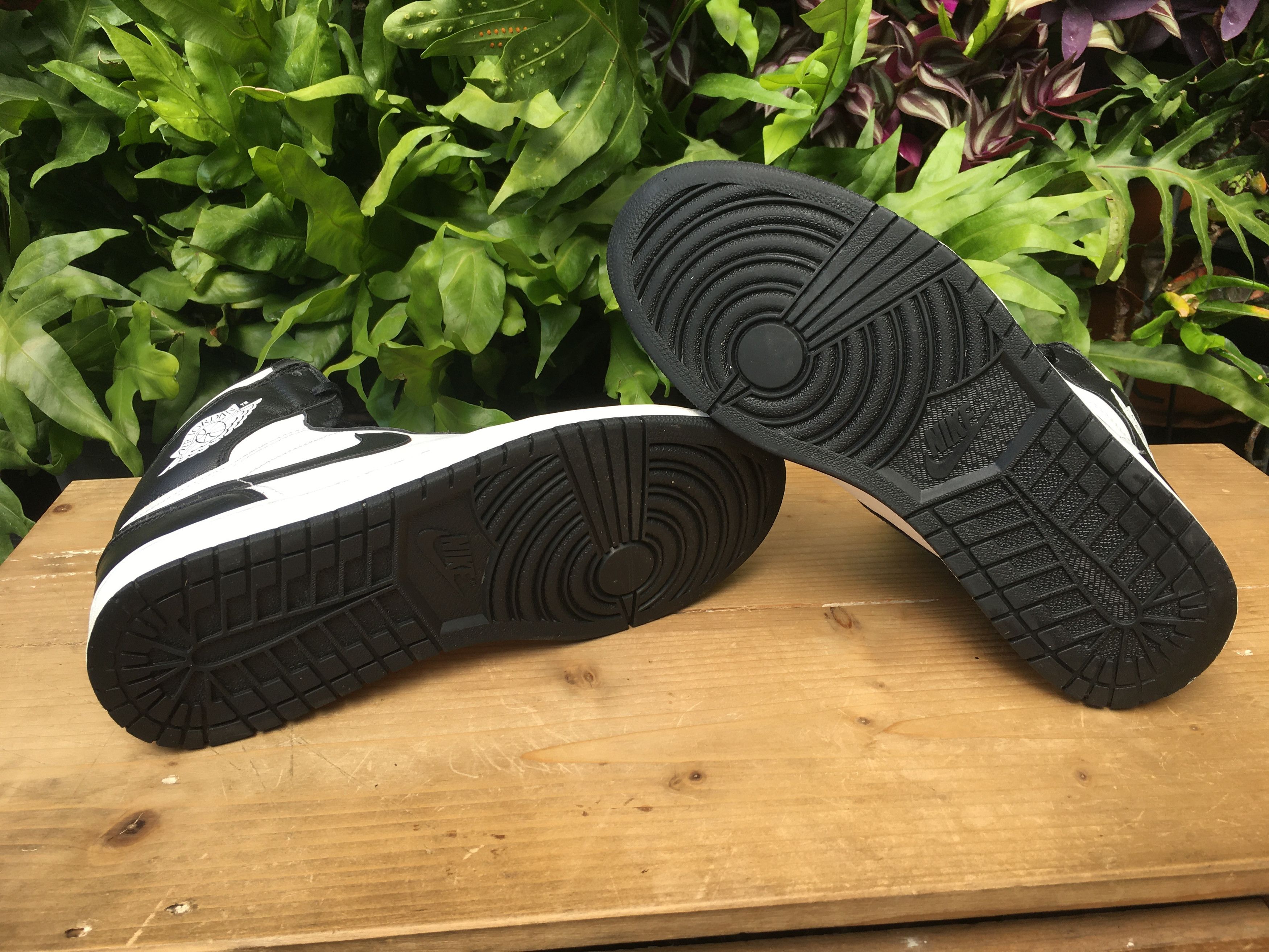 Jordan Brand × Nike 🔥 Nike Air Jordan 1 Retro High OG Black White 2014 Size US 10.5 / EU 43-44 - 20 Thumbnail