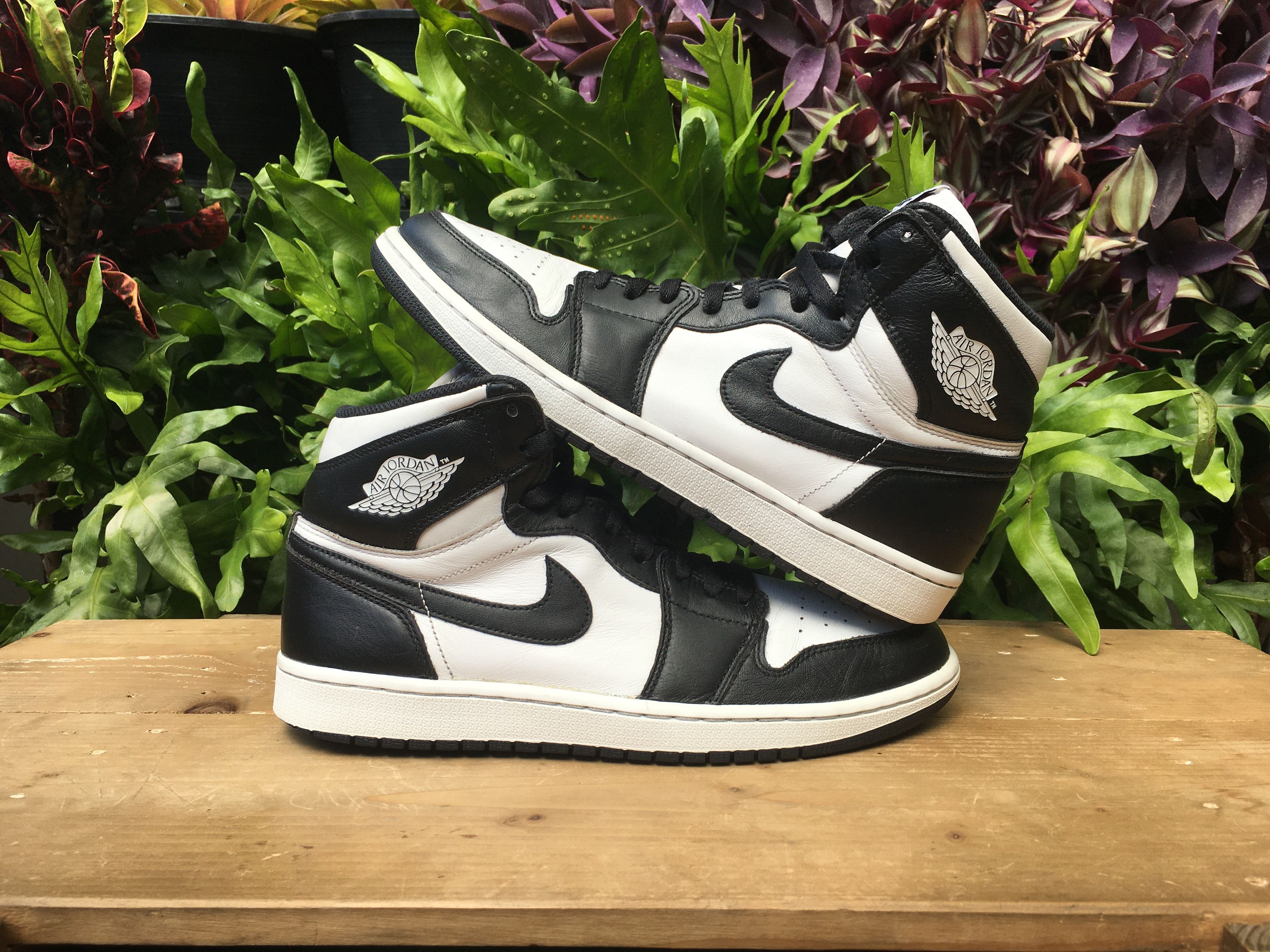 Jordan Brand × Nike 🔥 Nike Air Jordan 1 Retro High OG Black White 2014 Size US 10.5 / EU 43-44 - 2 Thumbnail