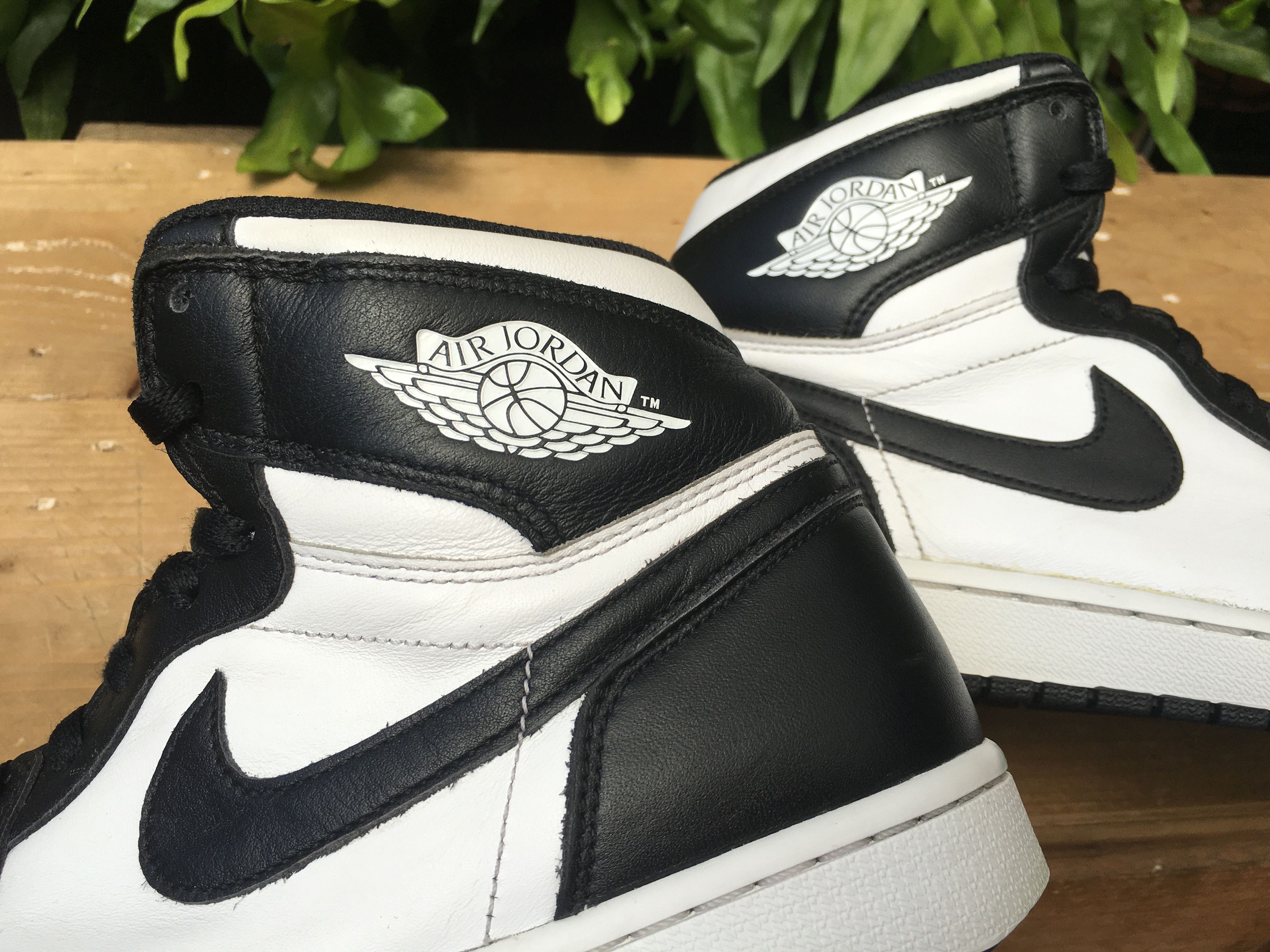 Jordan Brand × Nike 🔥 Nike Air Jordan 1 Retro High OG Black White 2014 Size US 10.5 / EU 43-44 - 18 Thumbnail