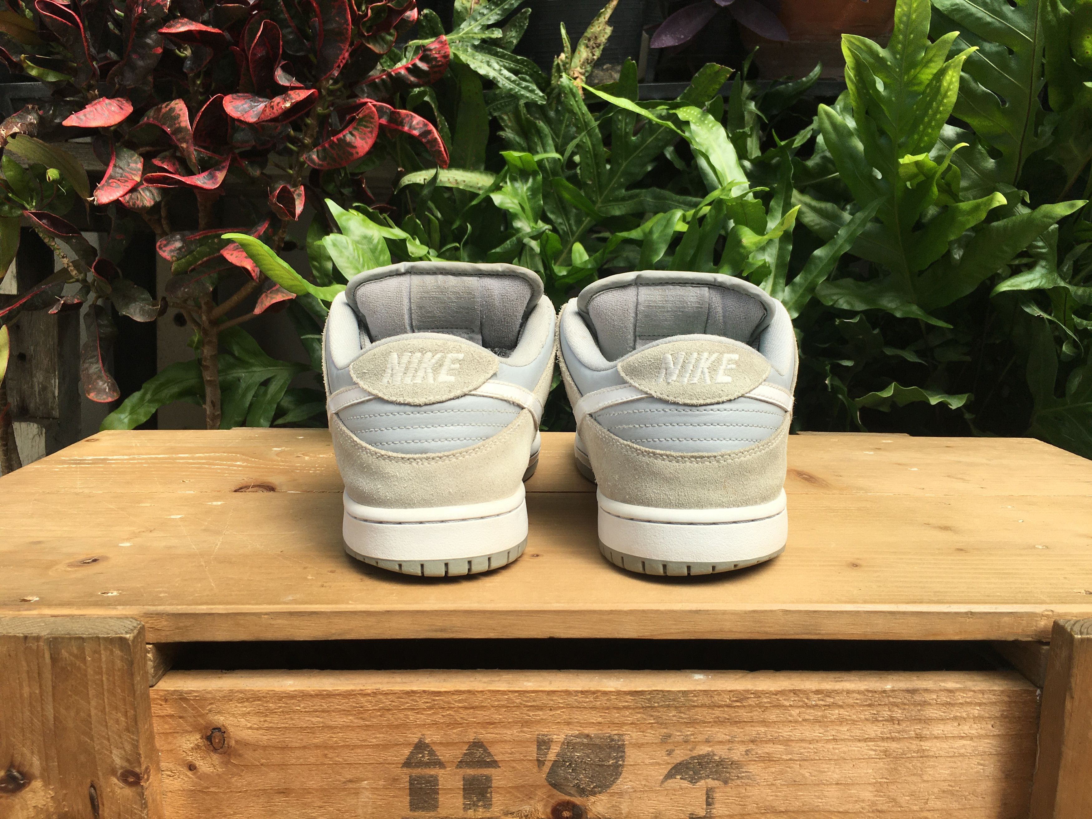 Nike 🔥 Rare Nike Sb Dunk Low Pro Summit White Wolf Grey Size US 10.5 / EU 43-44 - 11 Thumbnail