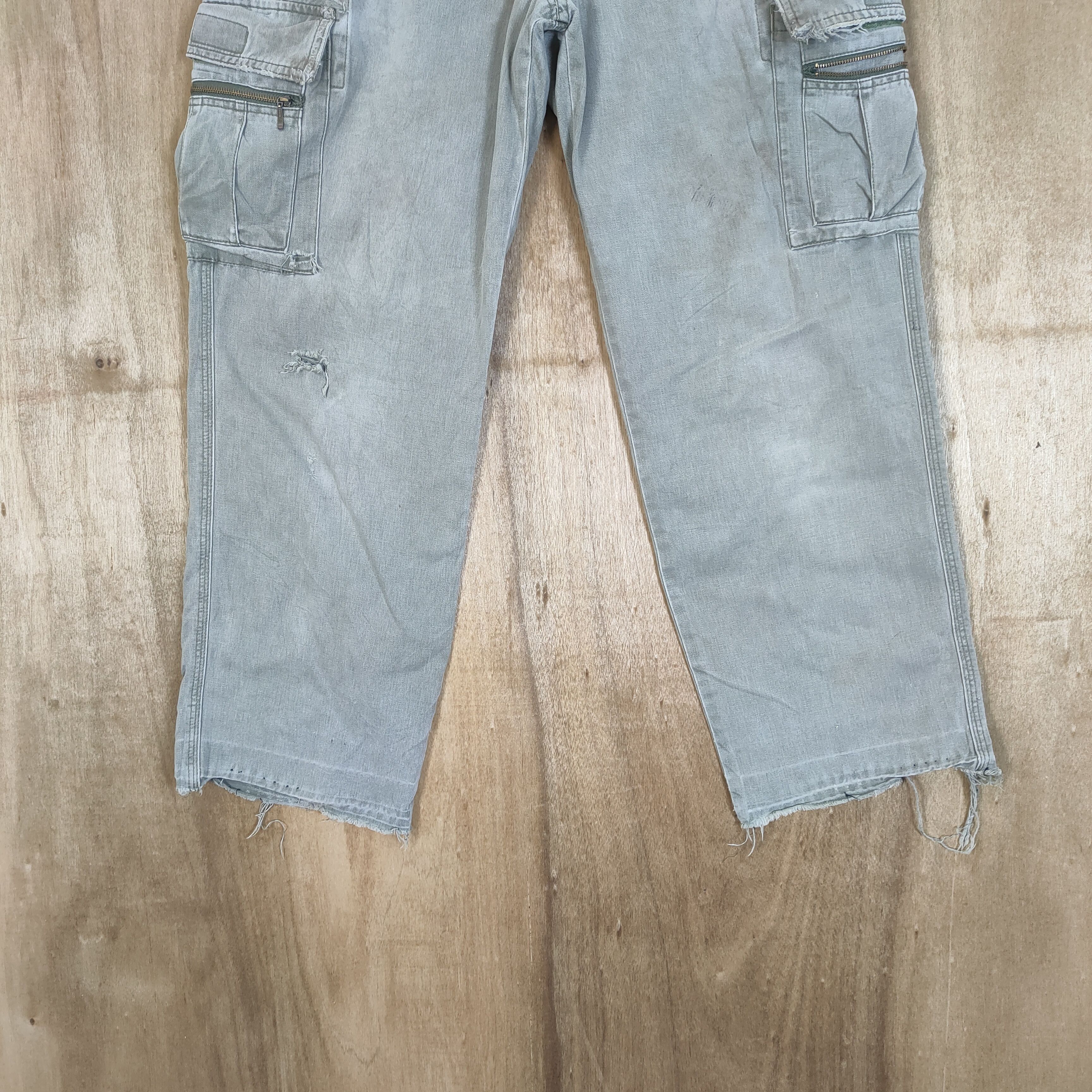 Japanese Brand GRANCISCO FADED DISTRESSED CARGO PANTS Size US 30 / EU 46 - 3 Thumbnail