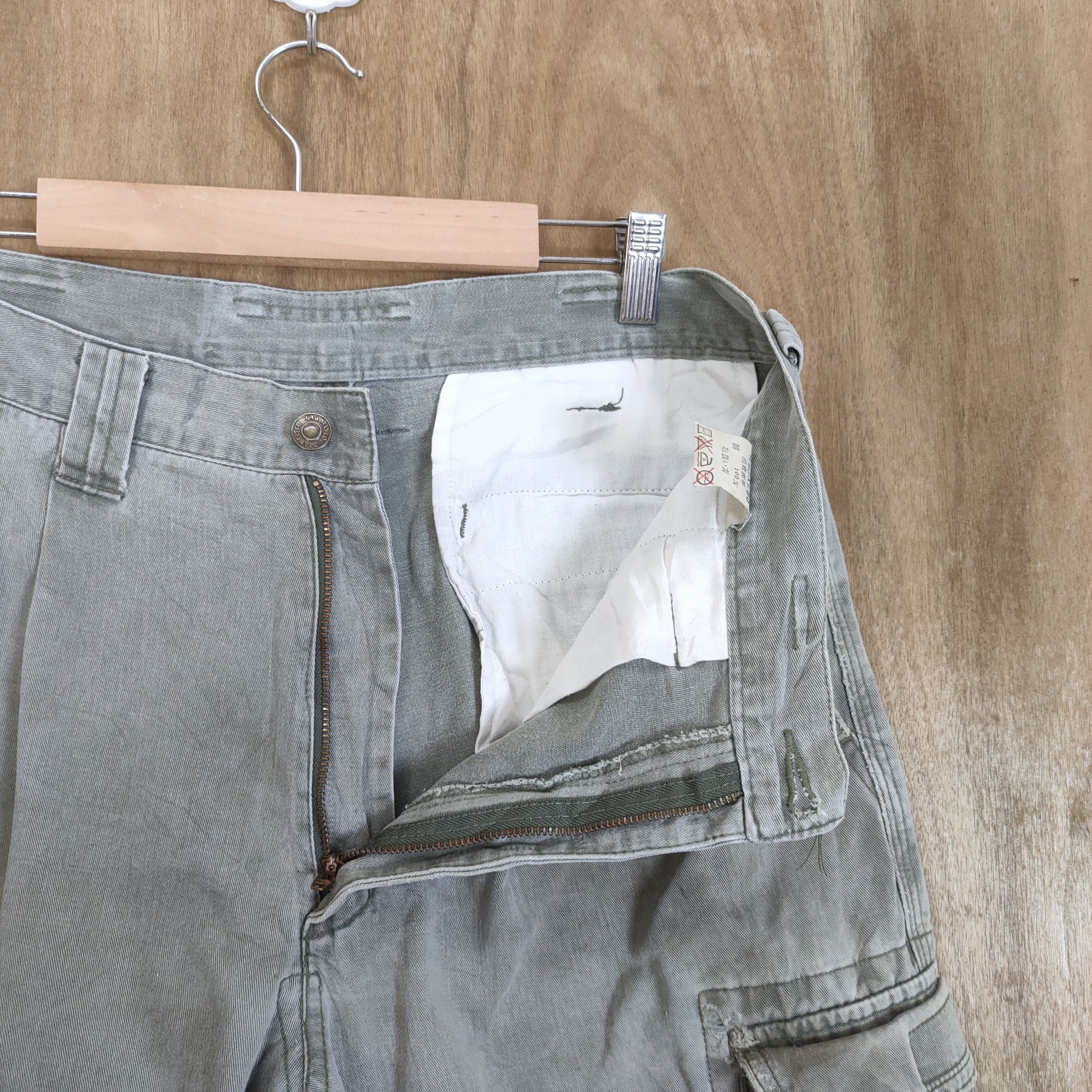 Japanese Brand GRANCISCO FADED DISTRESSED CARGO PANTS Size US 30 / EU 46 - 16 Thumbnail