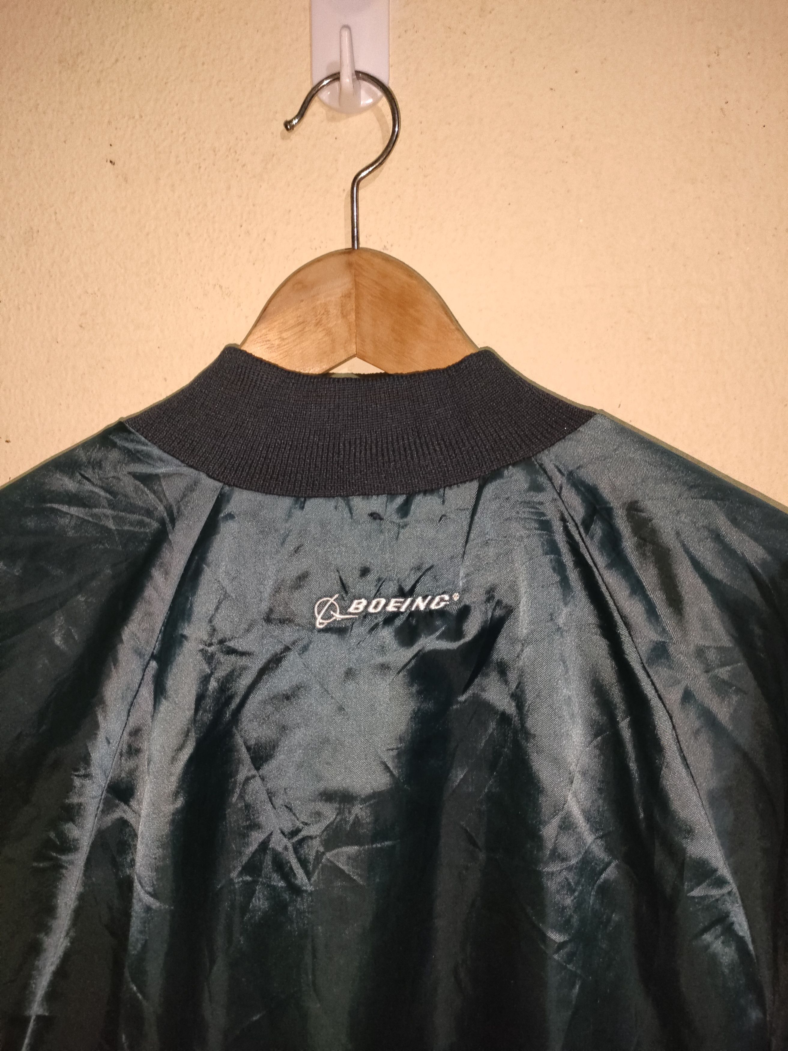 Vintage Vintage Boieing Sateen Bomber Jacket Size US M / EU 48-50 / 2 - 2 Thumbnail