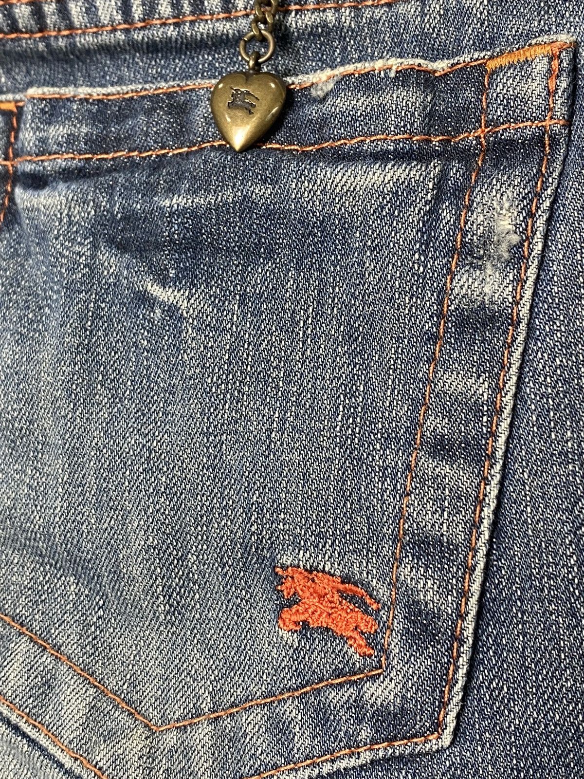 Burberry × Vintage Vintage Burberry Buckle Tactical Denim Size 28" / US 6 / IT 42 - 7 Thumbnail