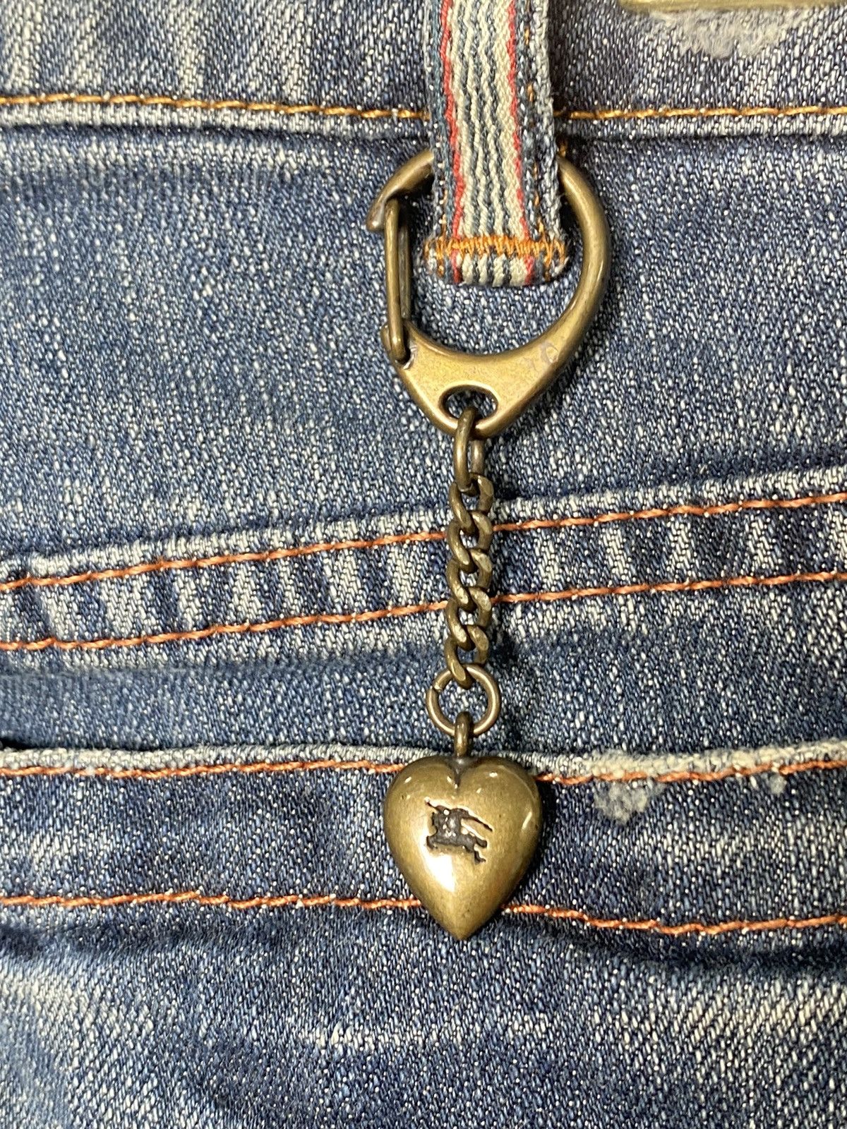 Burberry × Vintage Vintage Burberry Buckle Tactical Denim Size 28" / US 6 / IT 42 - 8 Thumbnail