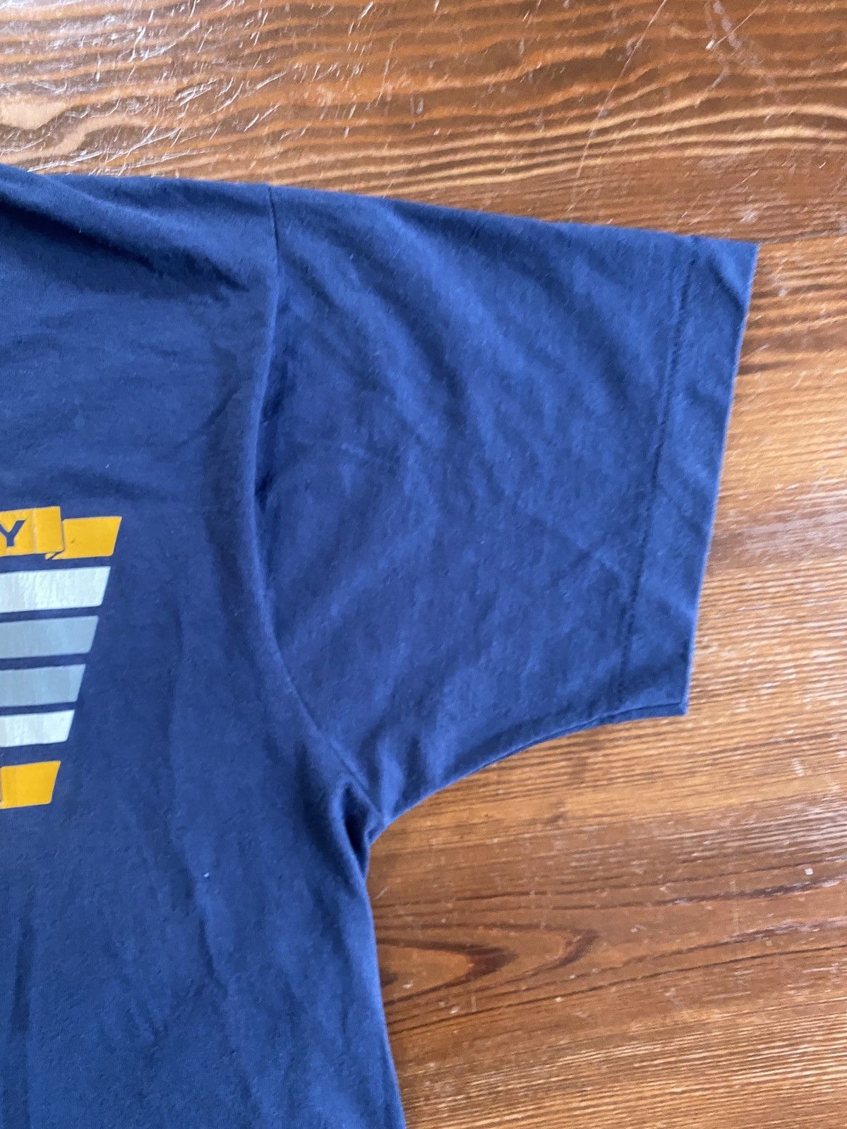 NCAA Vintage 80’s US Naval Academy Midshipmen Single Stitch Tee Size US L / EU 52-54 / 3 - 5 Thumbnail