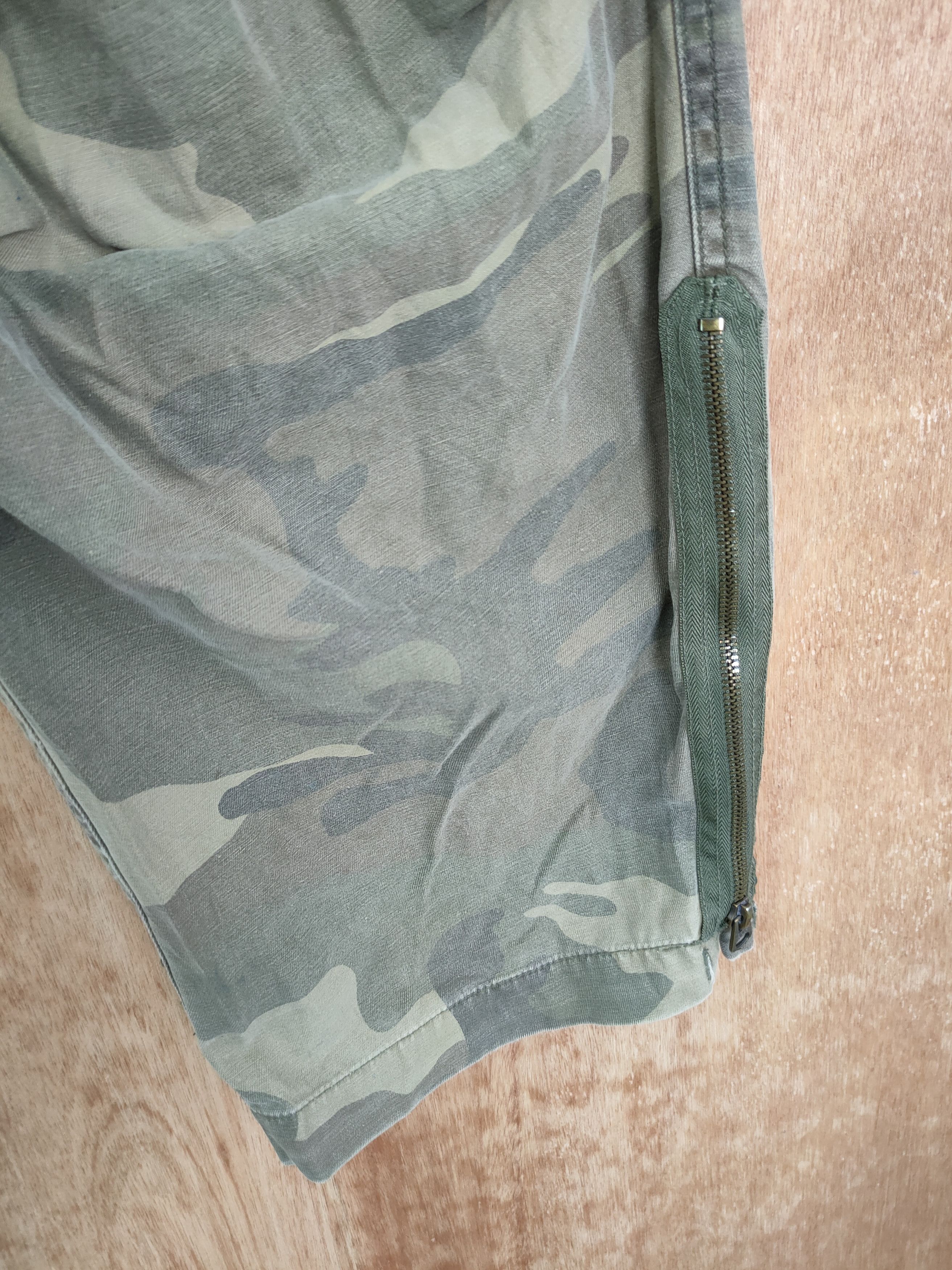 Abercrombie & Fitch DLL Abercrombie camo military multipocket cargo pants #182 Size US 31 - 5 Thumbnail