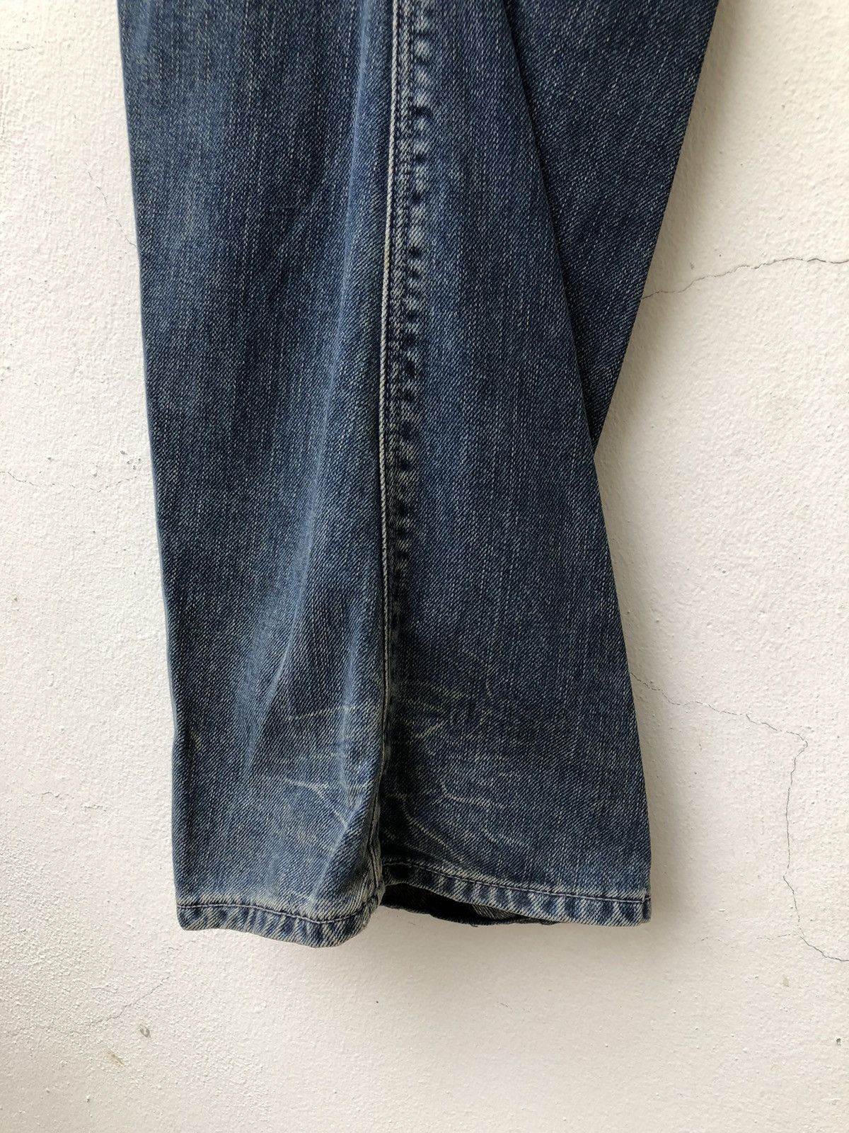 Levi's Vintage Levi’s Engineered Jeans Buckle Back Baggy Denim Size US 32 / EU 48 - 21 Thumbnail