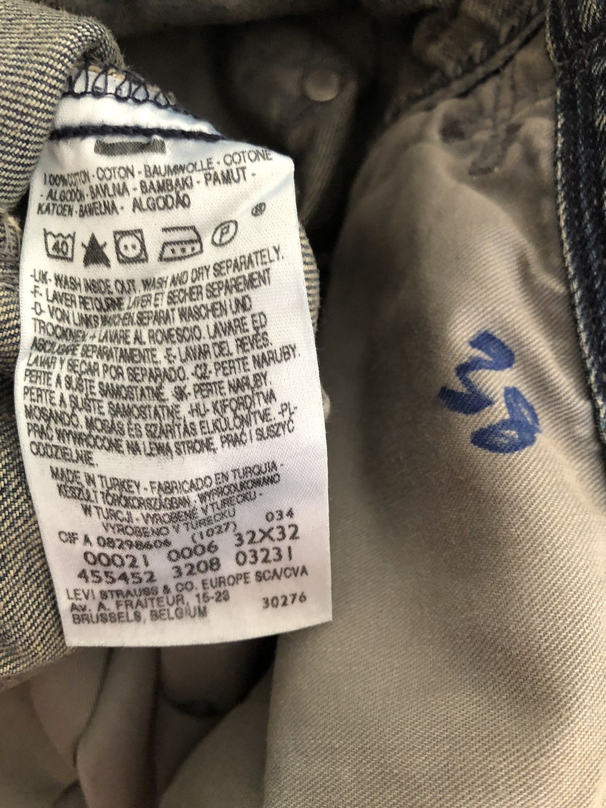 Levi's Vintage Levi’s Engineered Jeans Buckle Back Baggy Denim Size US 32 / EU 48 - 25 Thumbnail