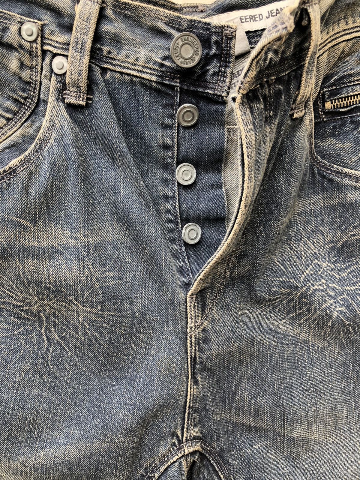 Levi's Vintage Levi’s Engineered Jeans Buckle Back Baggy Denim Size US 32 / EU 48 - 9 Thumbnail