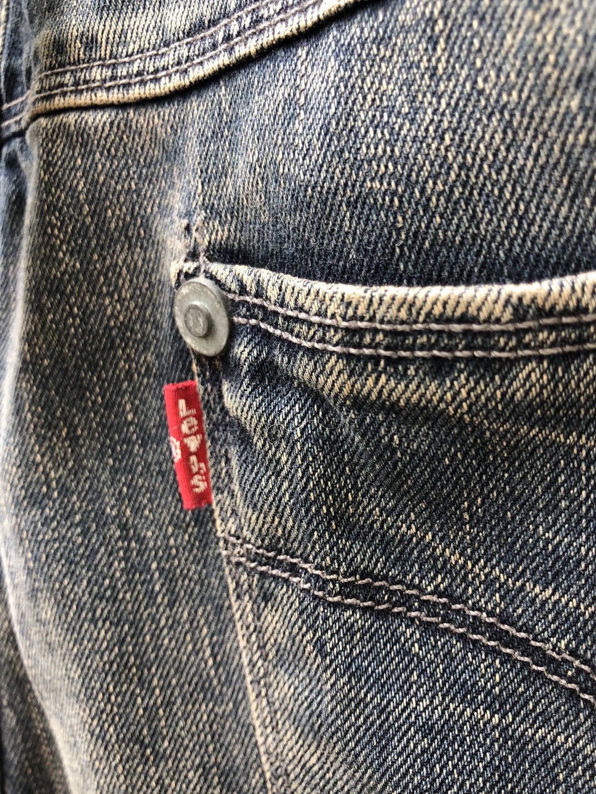 Levi's Vintage Levi’s Engineered Jeans Buckle Back Baggy Denim Size US 32 / EU 48 - 16 Thumbnail