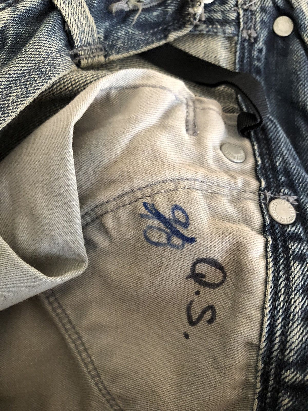 Levi's Vintage Levi’s Engineered Jeans Buckle Back Baggy Denim Size US 32 / EU 48 - 24 Thumbnail