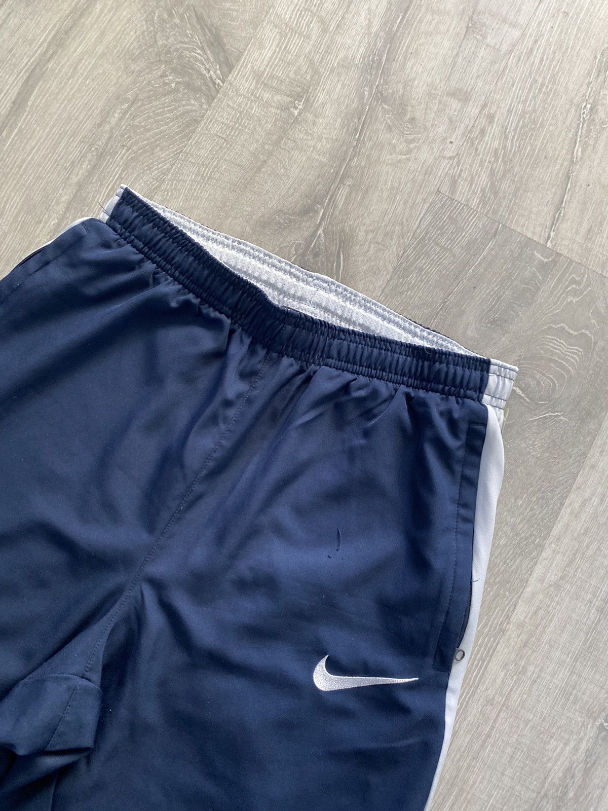 Nike × Vintage Nike vintage navy track pants small swoosh Size US 30 / EU 46 - 2 Thumbnail