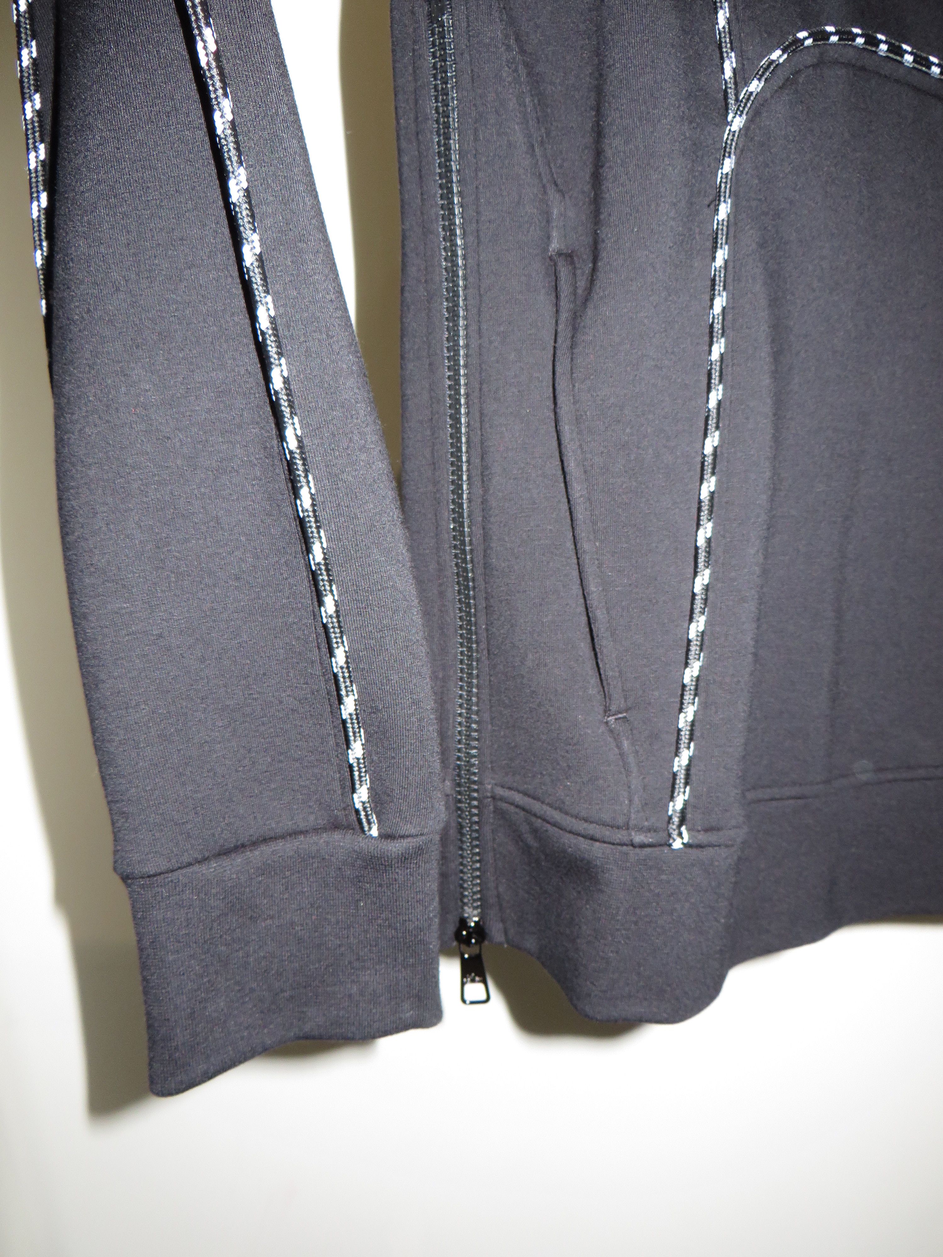 Neil Barrett Contrast detail stretch-jersey sweatshirt Size US L / EU 52-54 / 3 - 6 Thumbnail